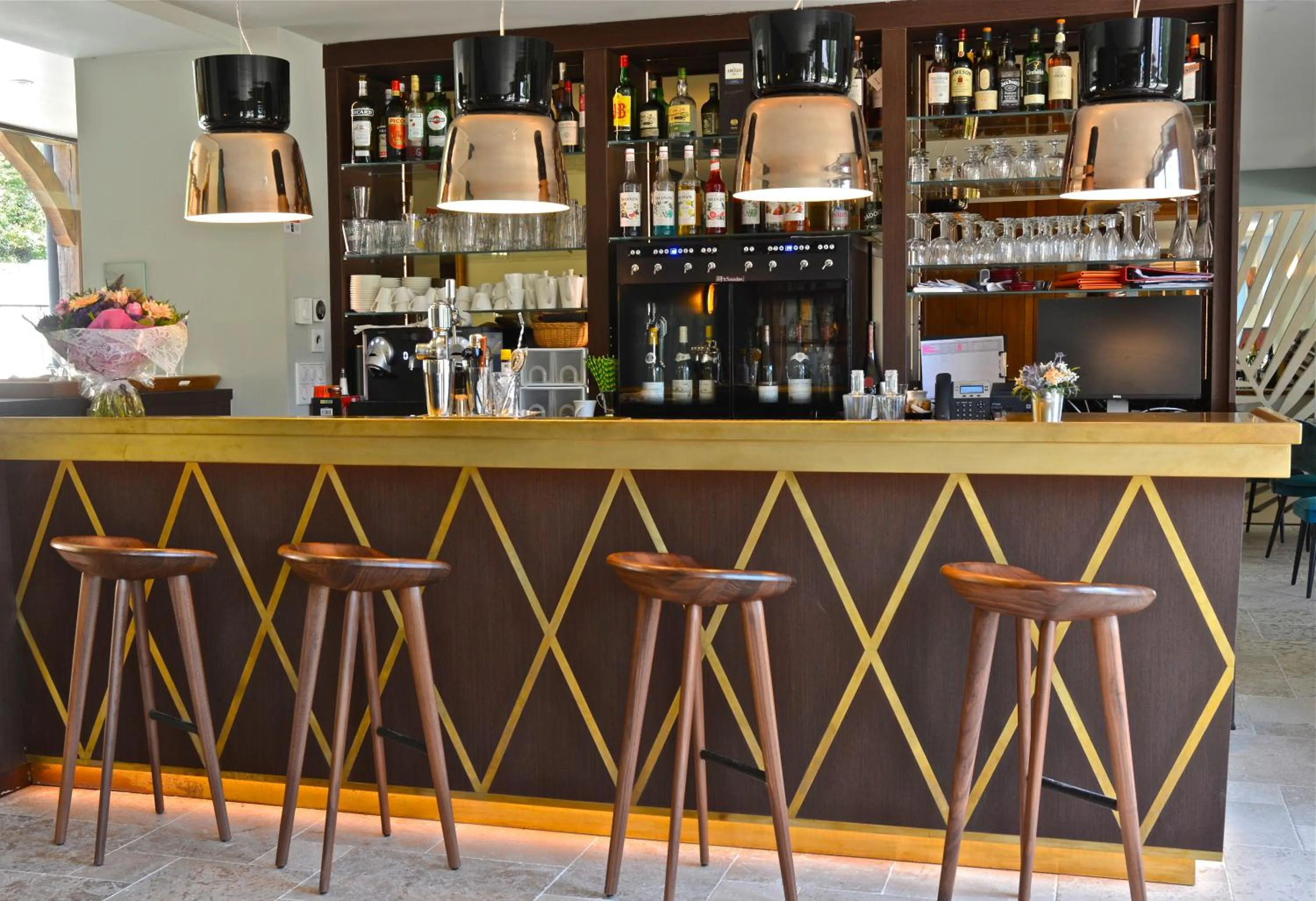 Lounge or bar in Domaine Du Roncemay - Hôtel, Restaurants, Spa & Golf