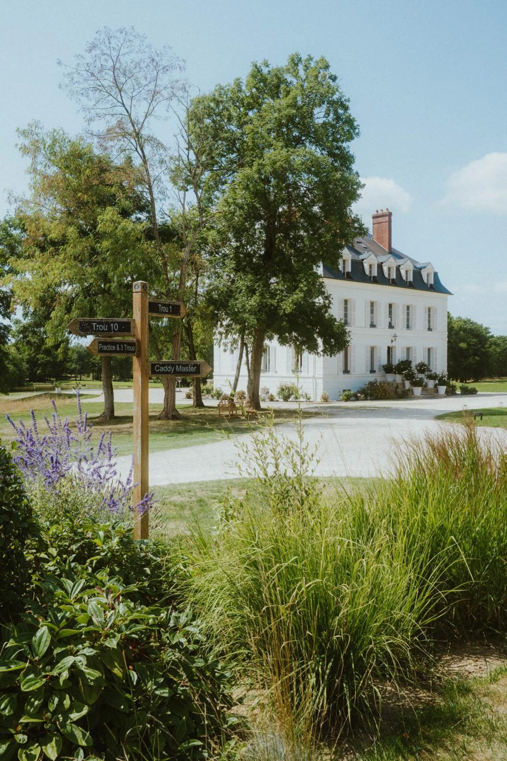 Property building in Domaine Du Roncemay - Hôtel, Restaurants, Spa & Golf