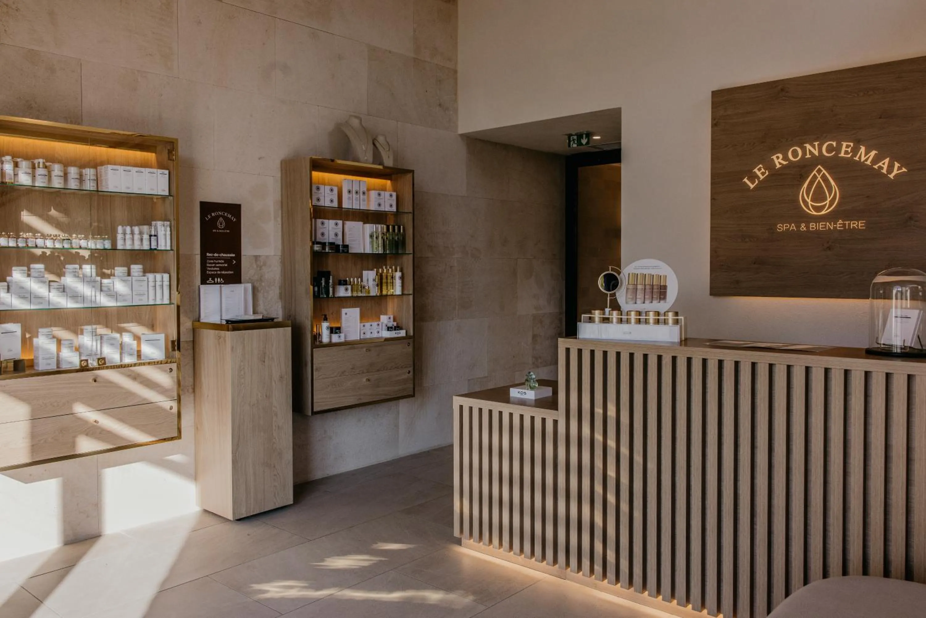 Spa and wellness centre/facilities in Domaine Du Roncemay - Hôtel, Restaurants, Spa & Golf