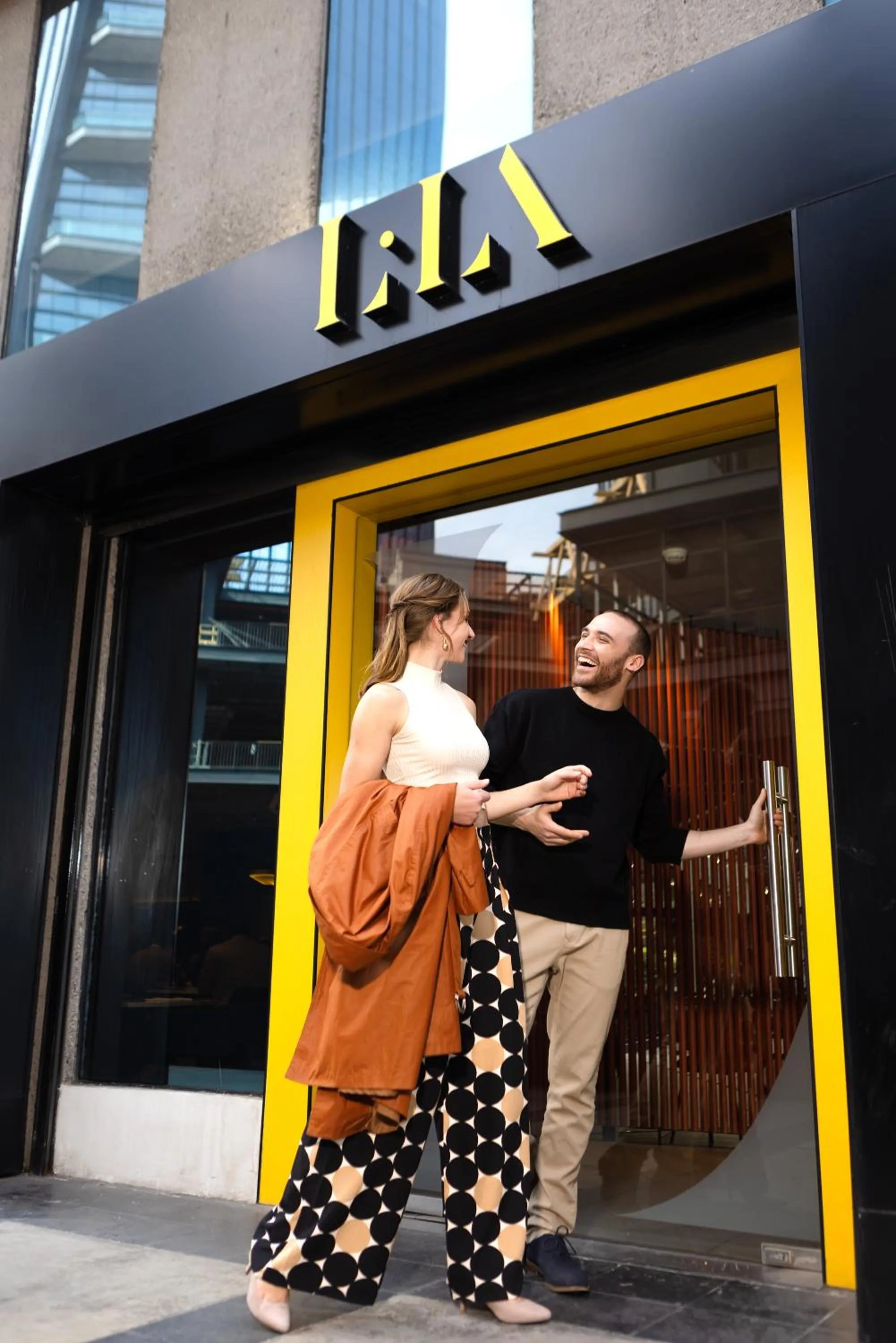 Restaurant/places to eat in Pullman Santiago El Bosque