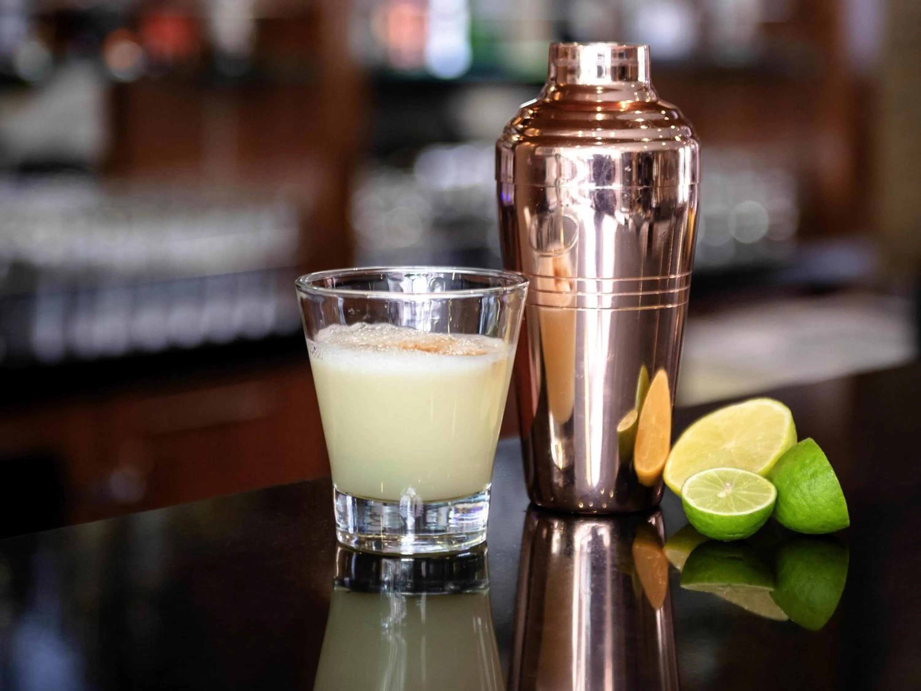 Restaurant/places to eat in Pullman Santiago El Bosque