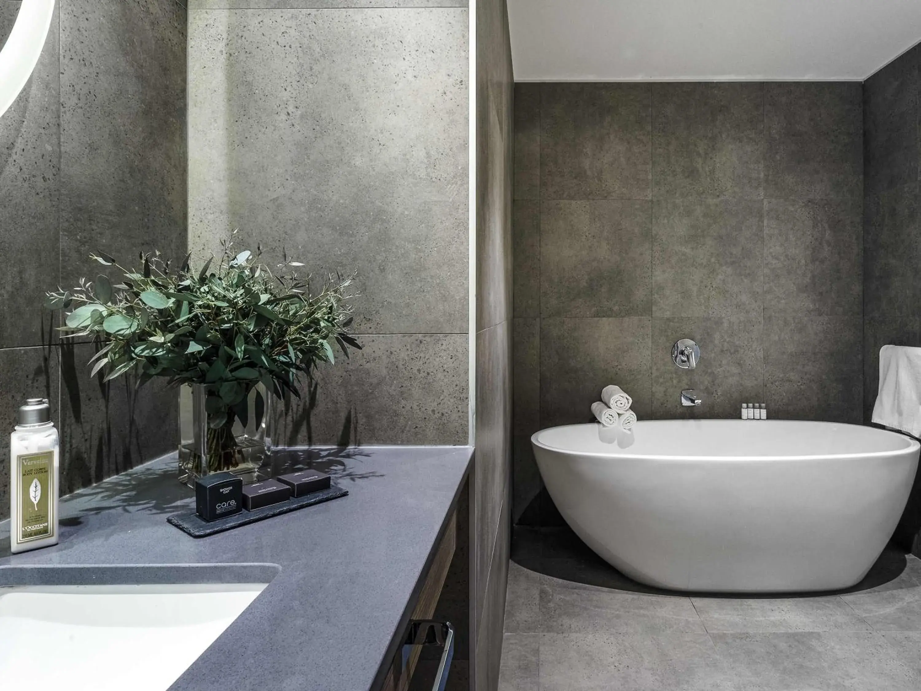 Bedroom in Pullman Santiago El Bosque Bedroom in Pullman Santiago El Bosque