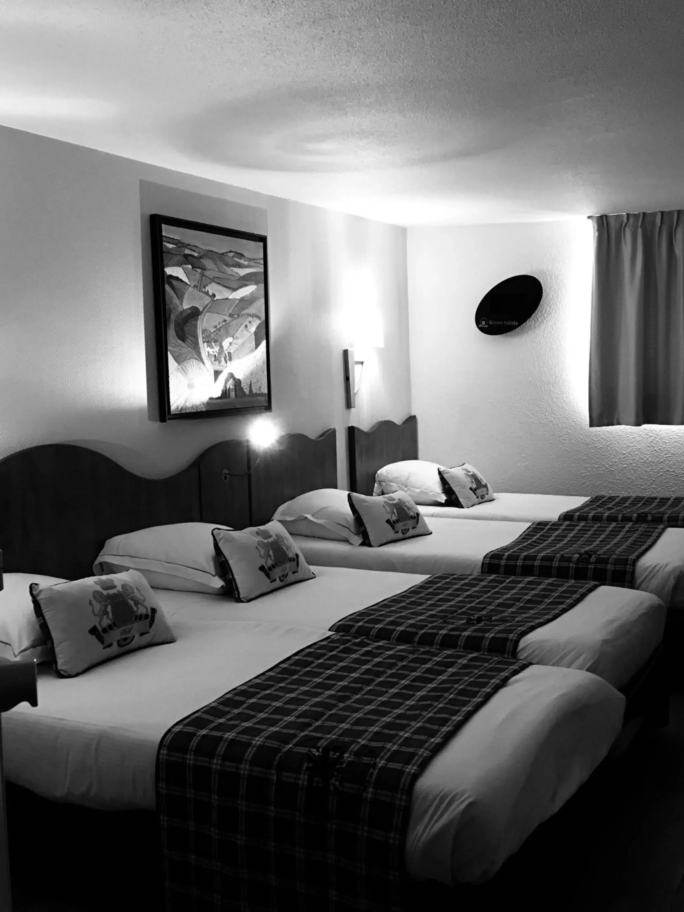 Bed in Greenhotels Roissy Parc des Expositions