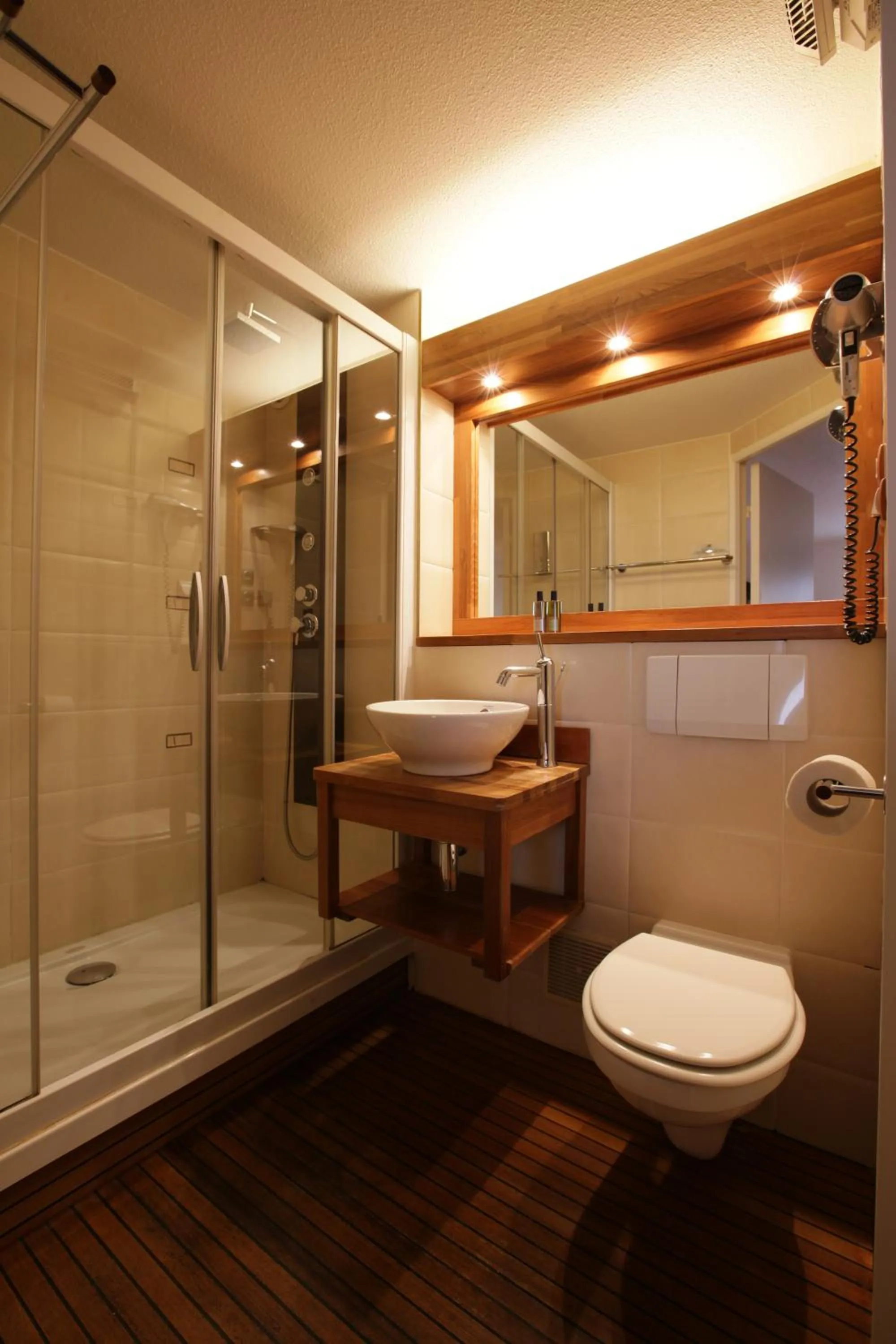 Bathroom in Greenhotels Roissy Parc des Expositions