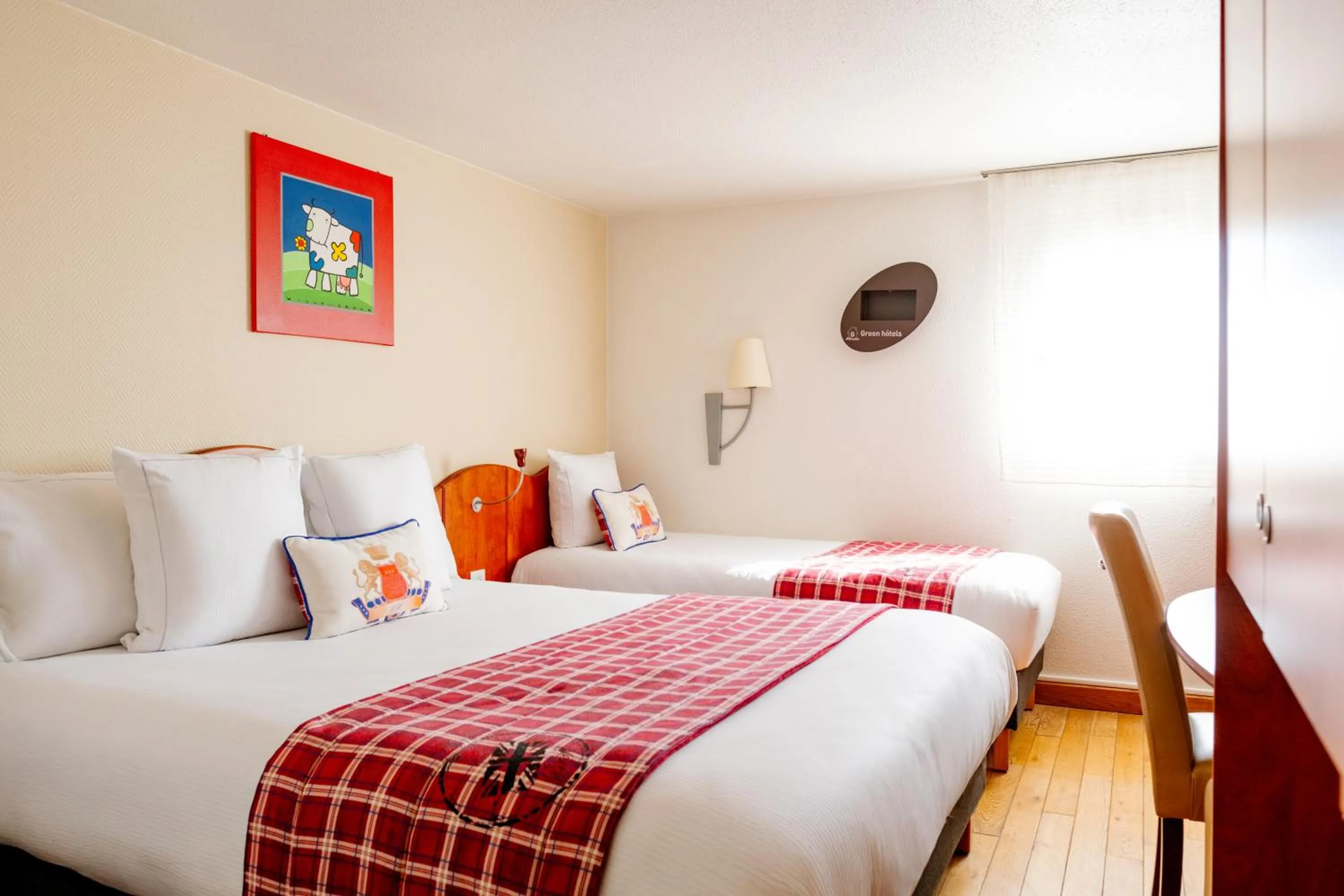 Bed in Greenhotels Roissy Parc des Expositions