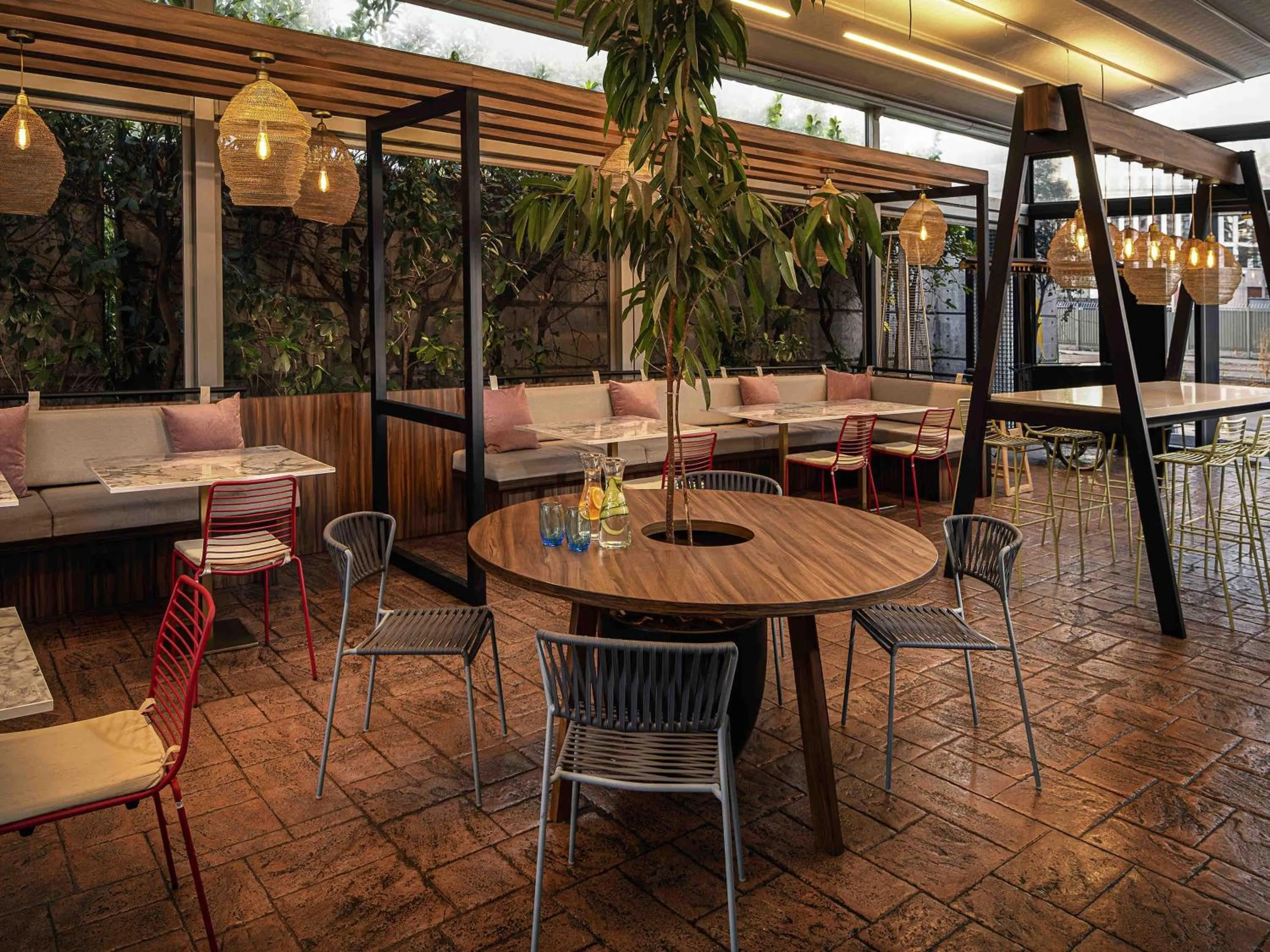 Restaurant/places to eat in Novotel Santiago Las Condes