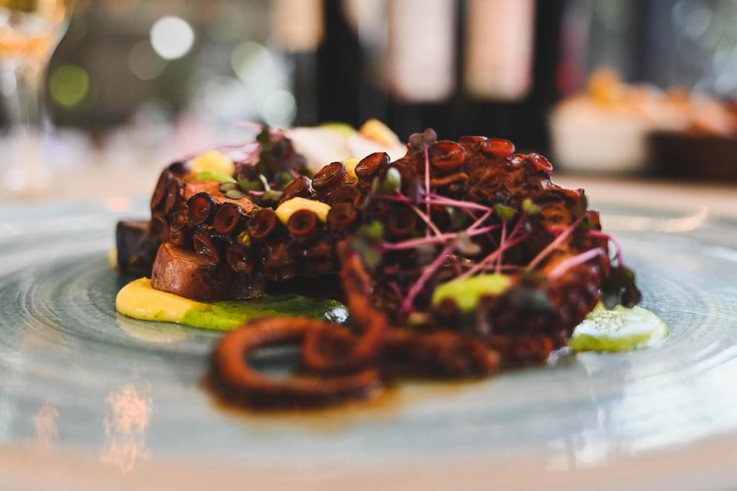 Restaurant/places to eat in Novotel Santiago Las Condes