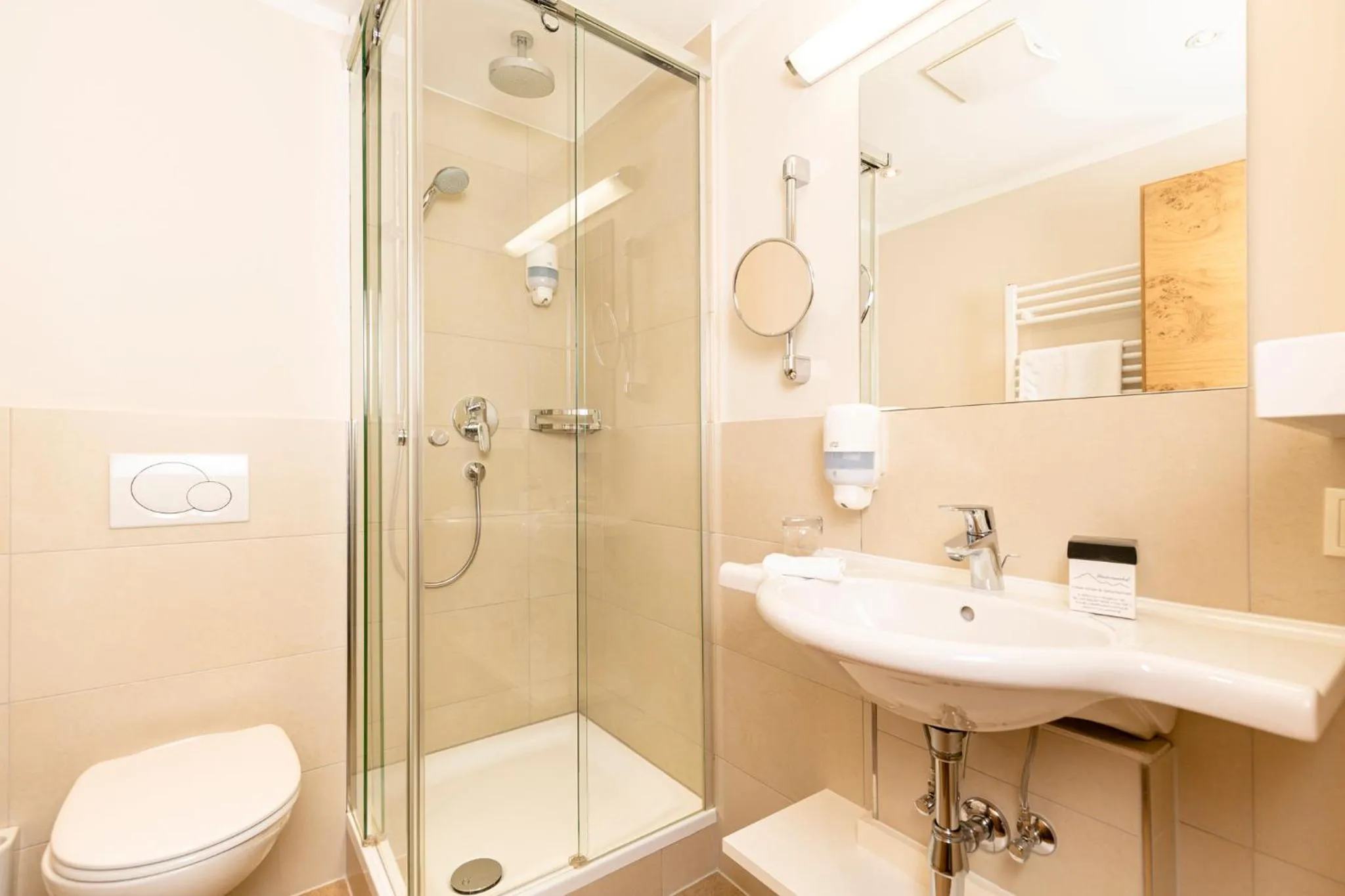 Bathroom in Kinder- & Gletscherhotel Hintertuxerhof