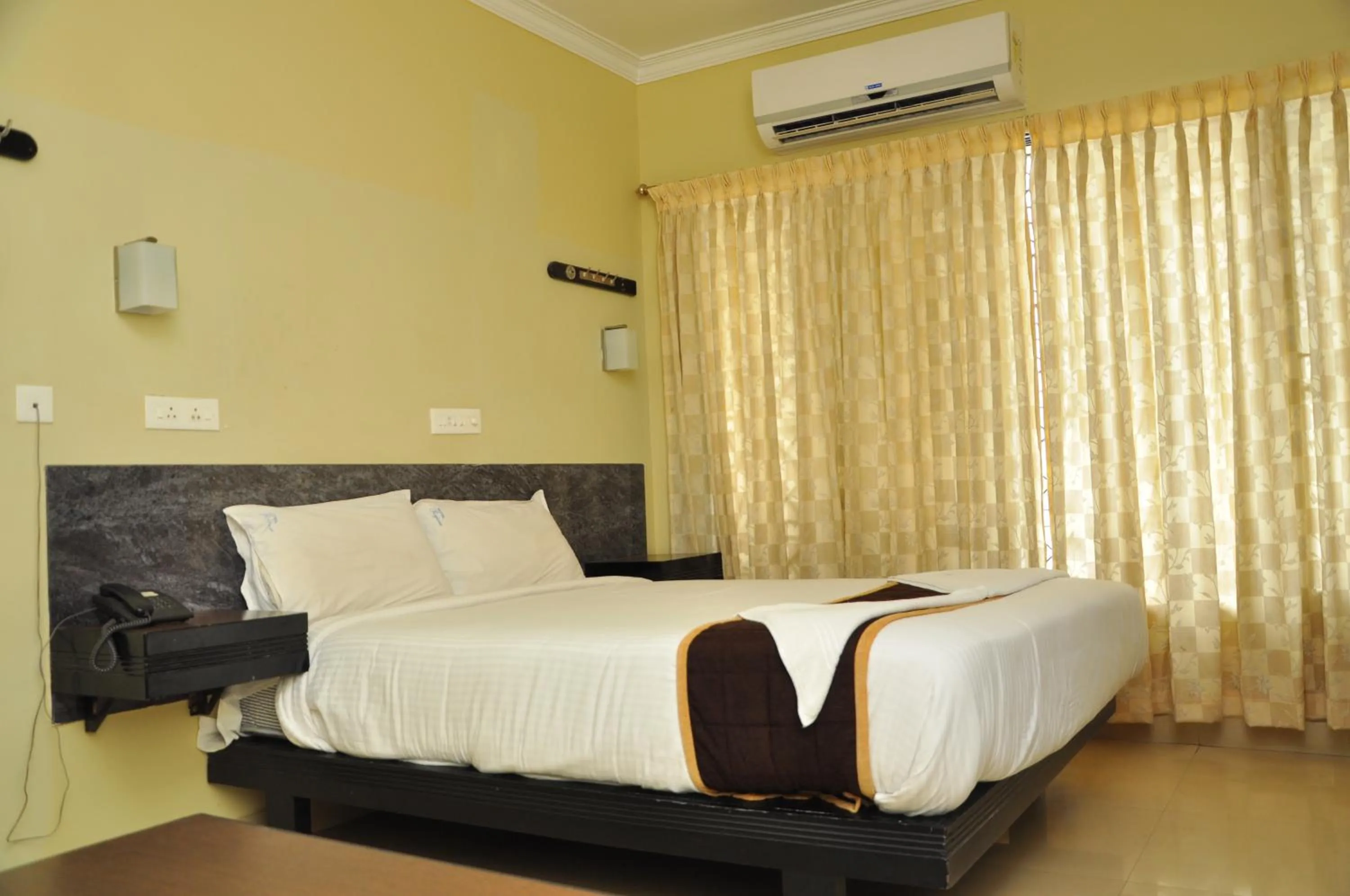 Bed in Hotel Rajam