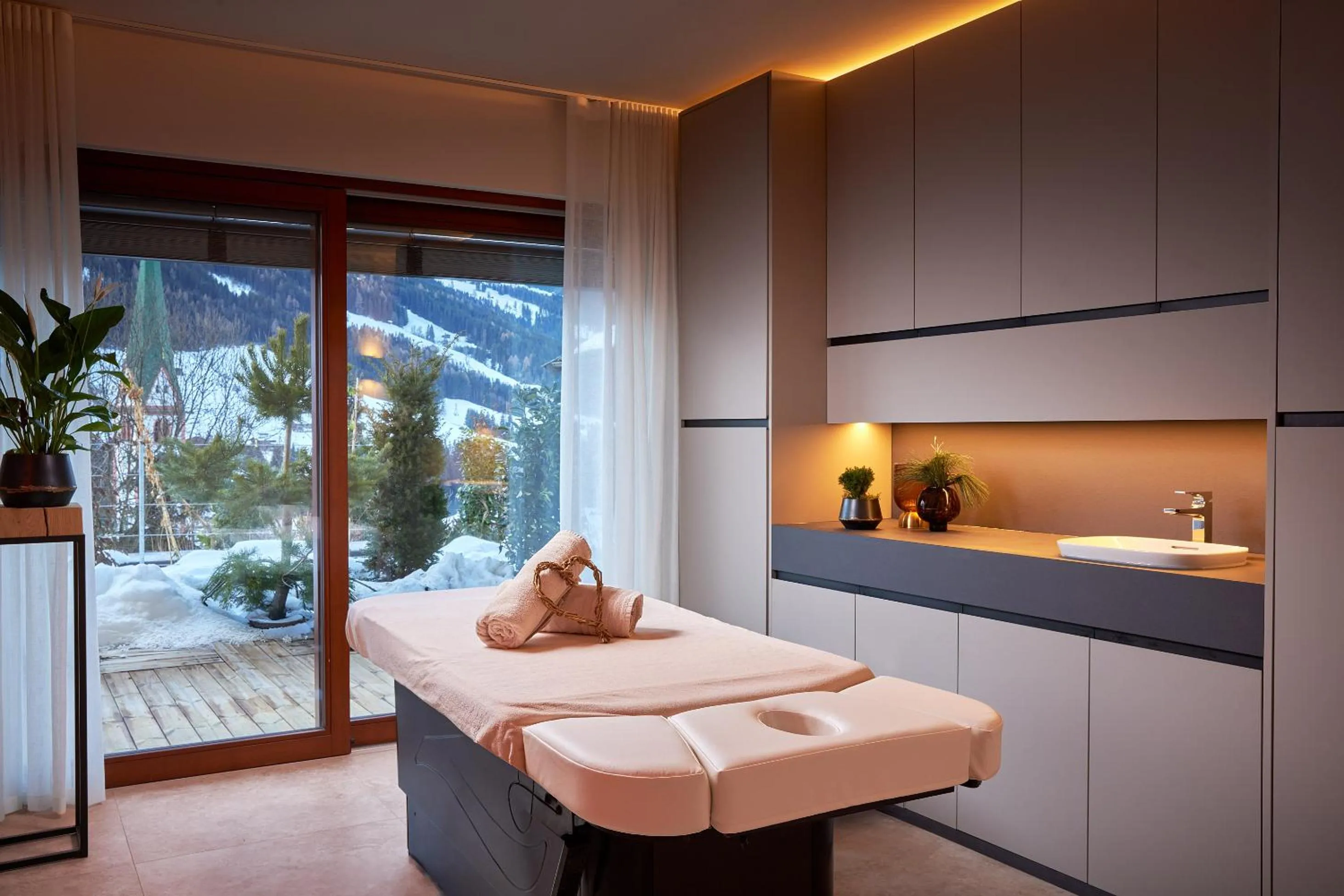 Bed in Der Böglerhof - pure nature spa resort