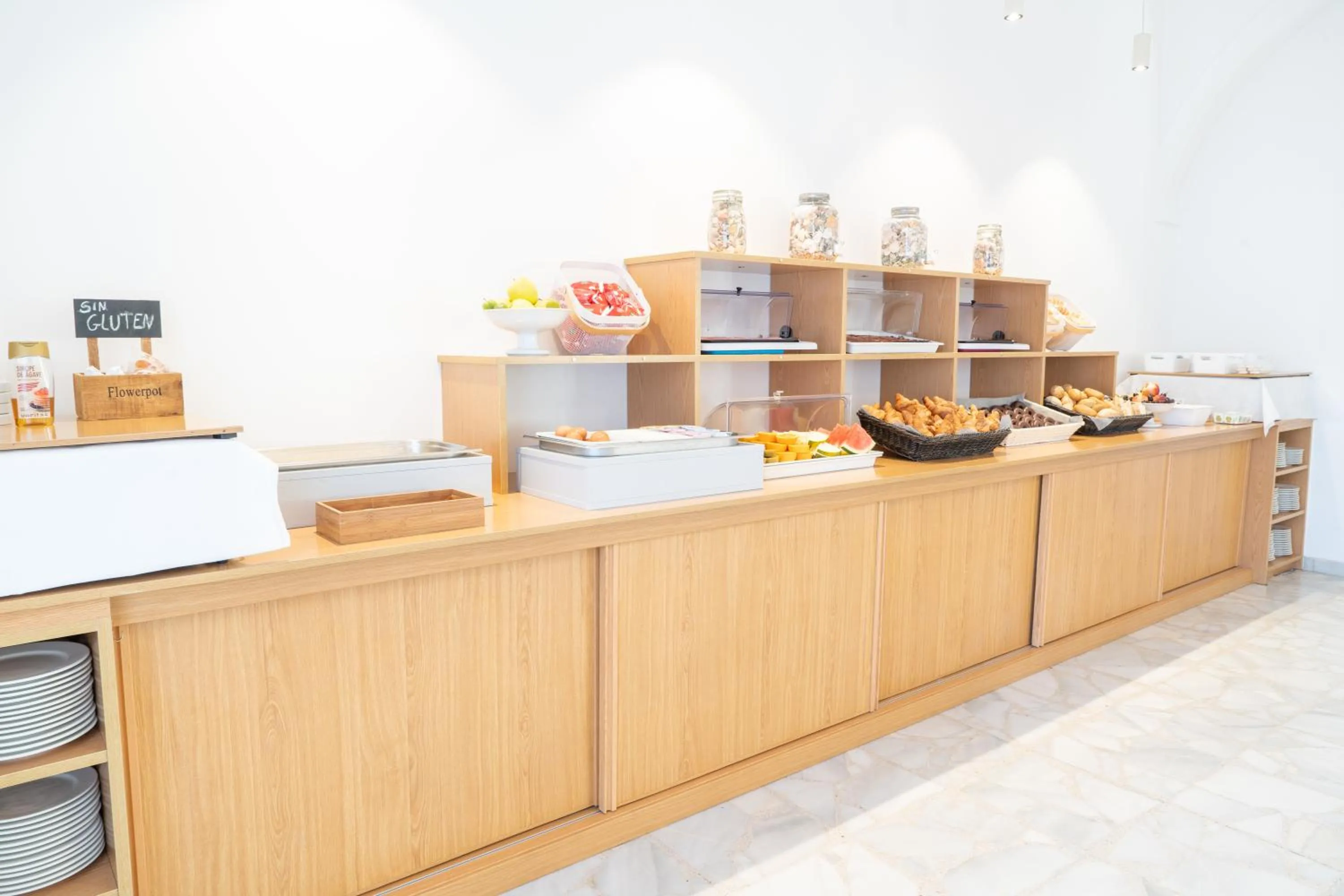 Buffet breakfast in Hotel La Terraza