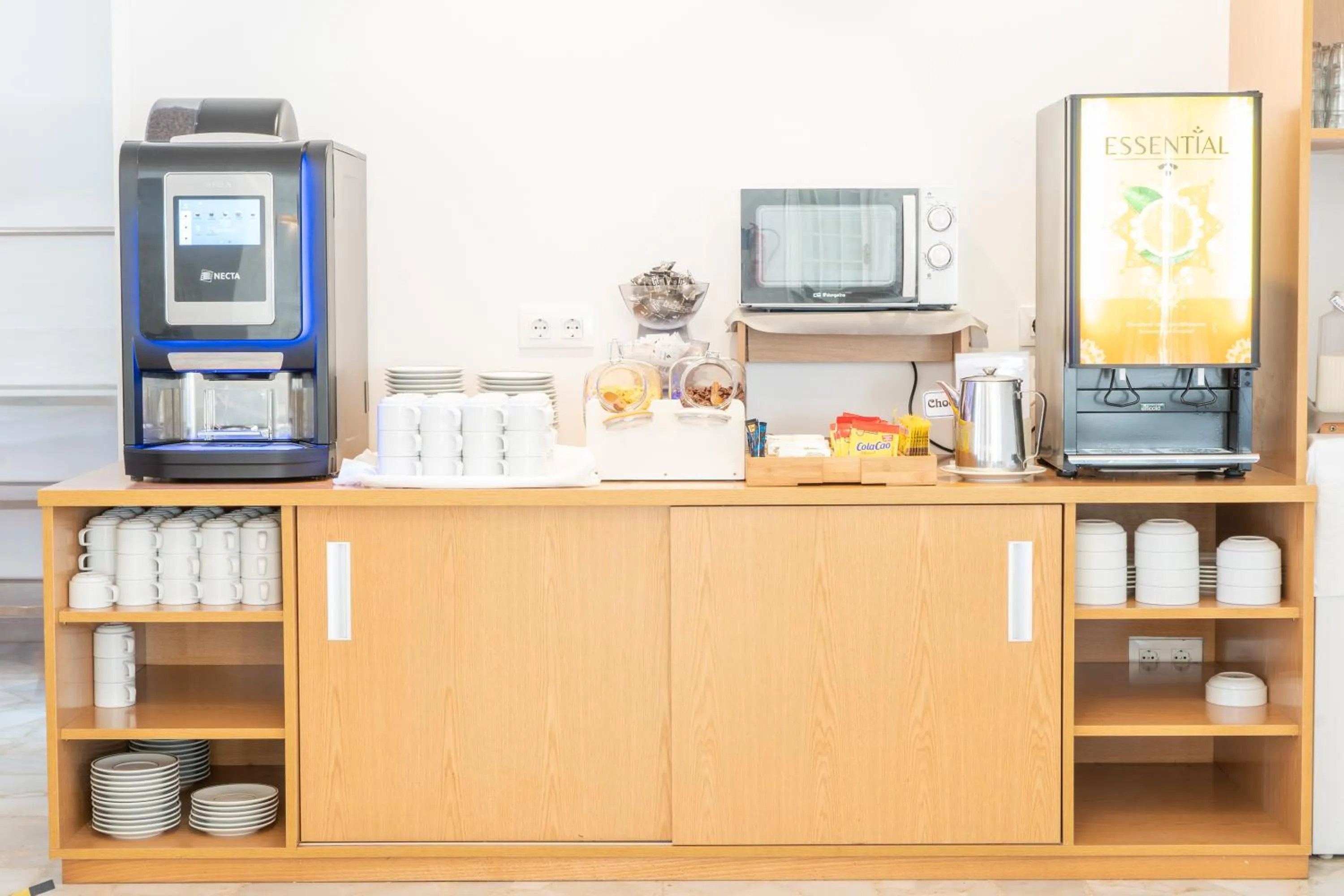 Buffet breakfast in Hotel La Terraza