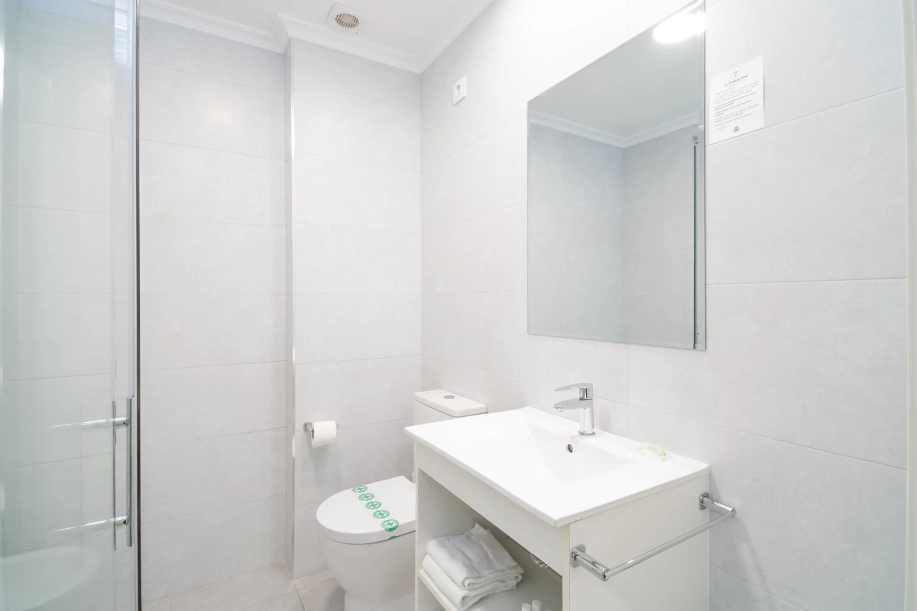 Bathroom in Hotel La Terraza