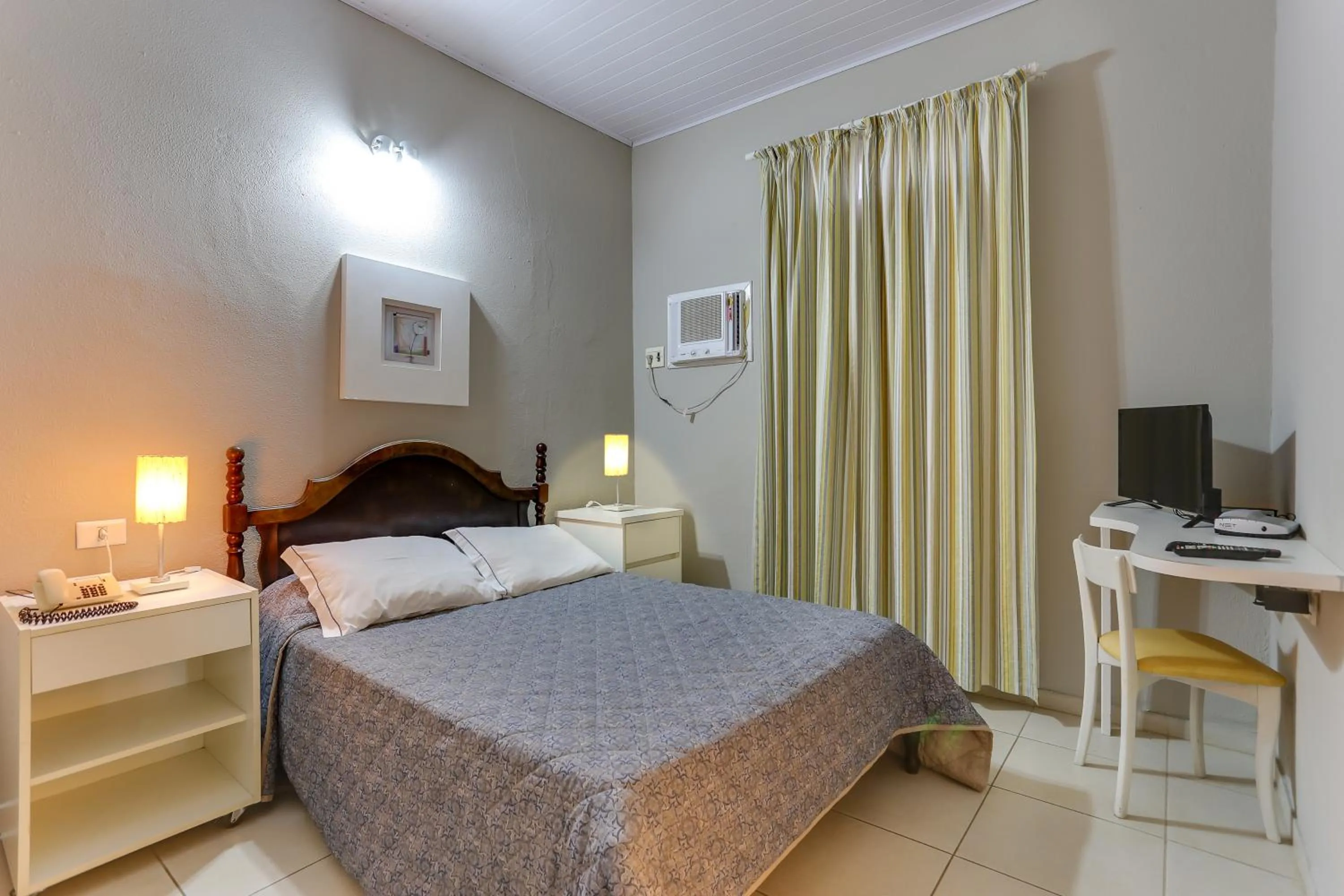 Bed in Canasvieiras Hotel