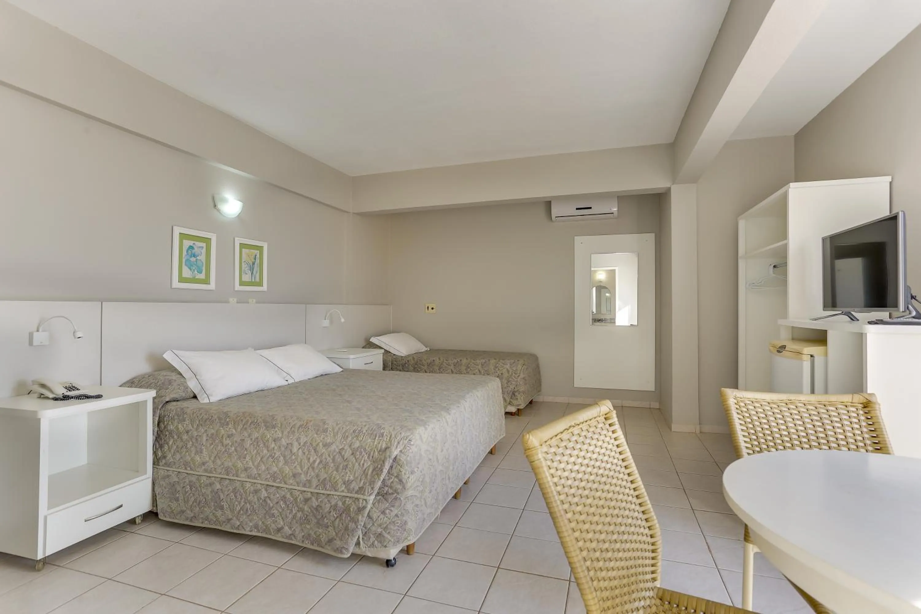 Bed in Canasvieiras Hotel