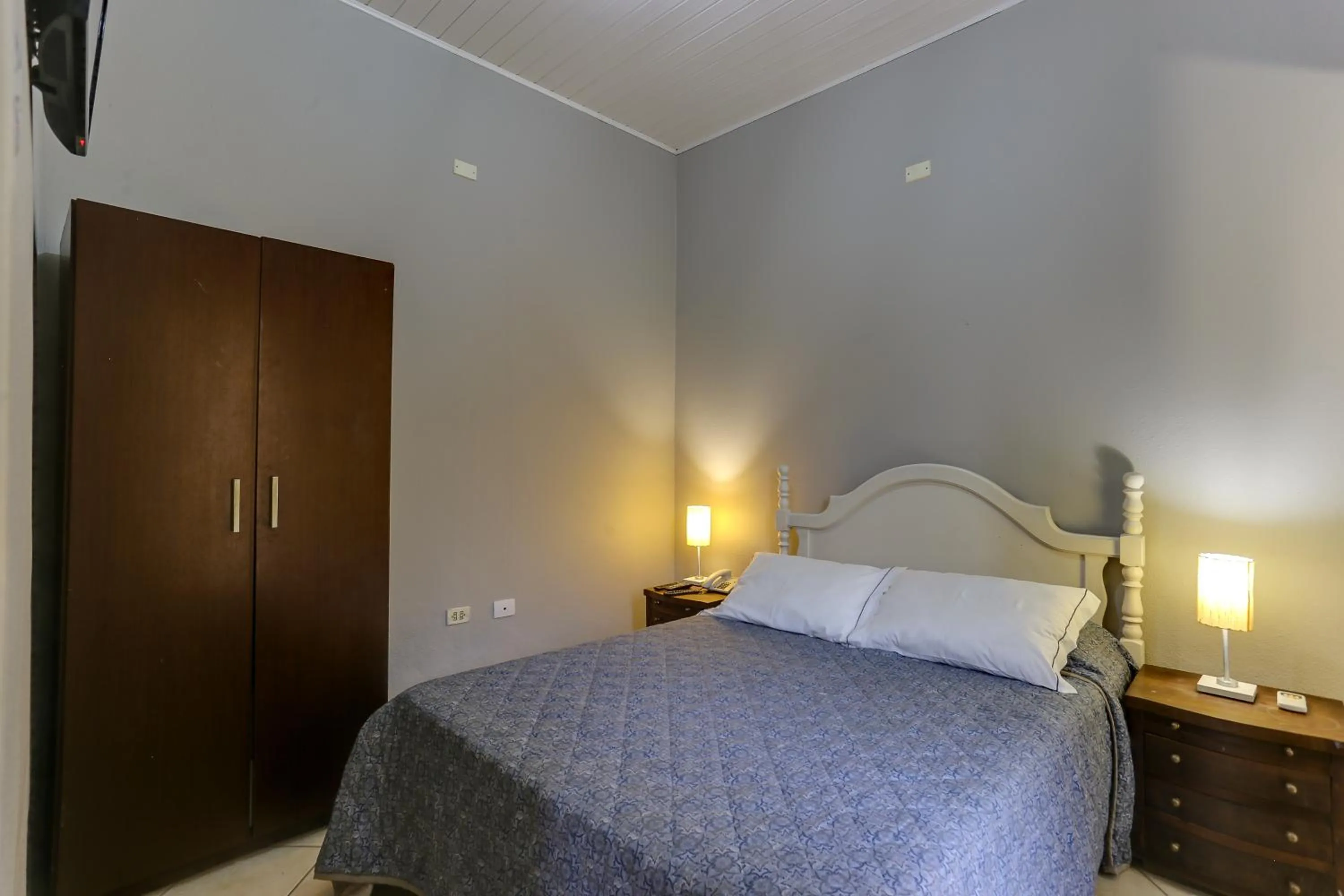 Bed in Canasvieiras Hotel