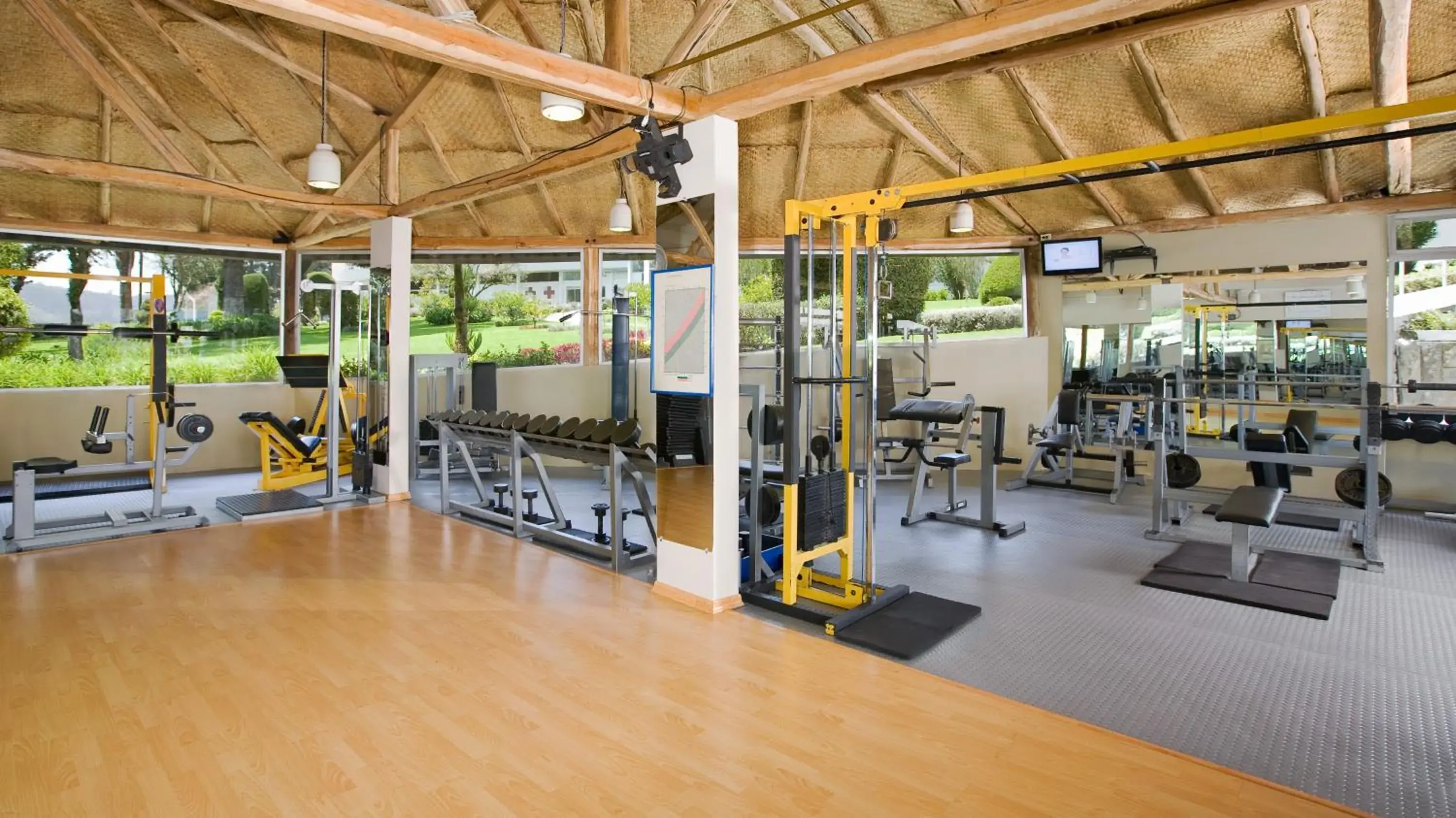 Fitness centre/facilities in Hotel Quito Fitness centre/facilities in Hotel Quito