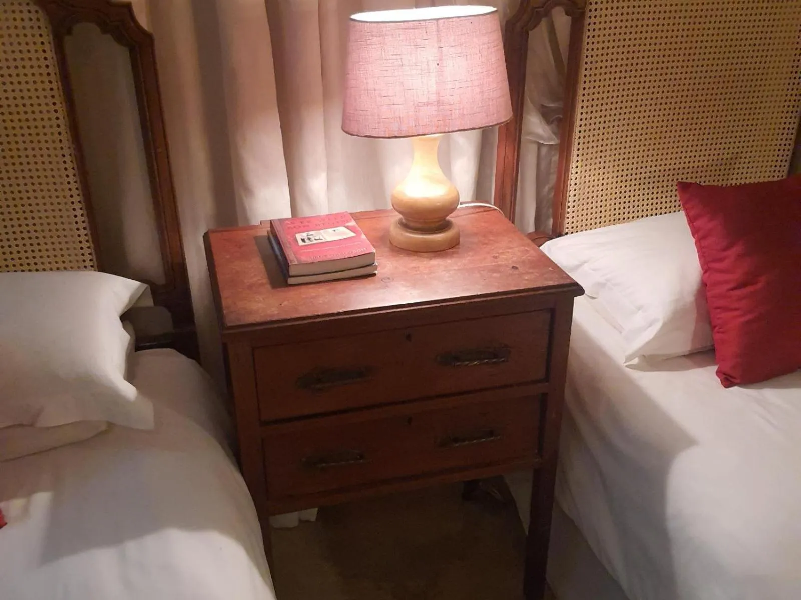 Bed in Gemsbok Cottage