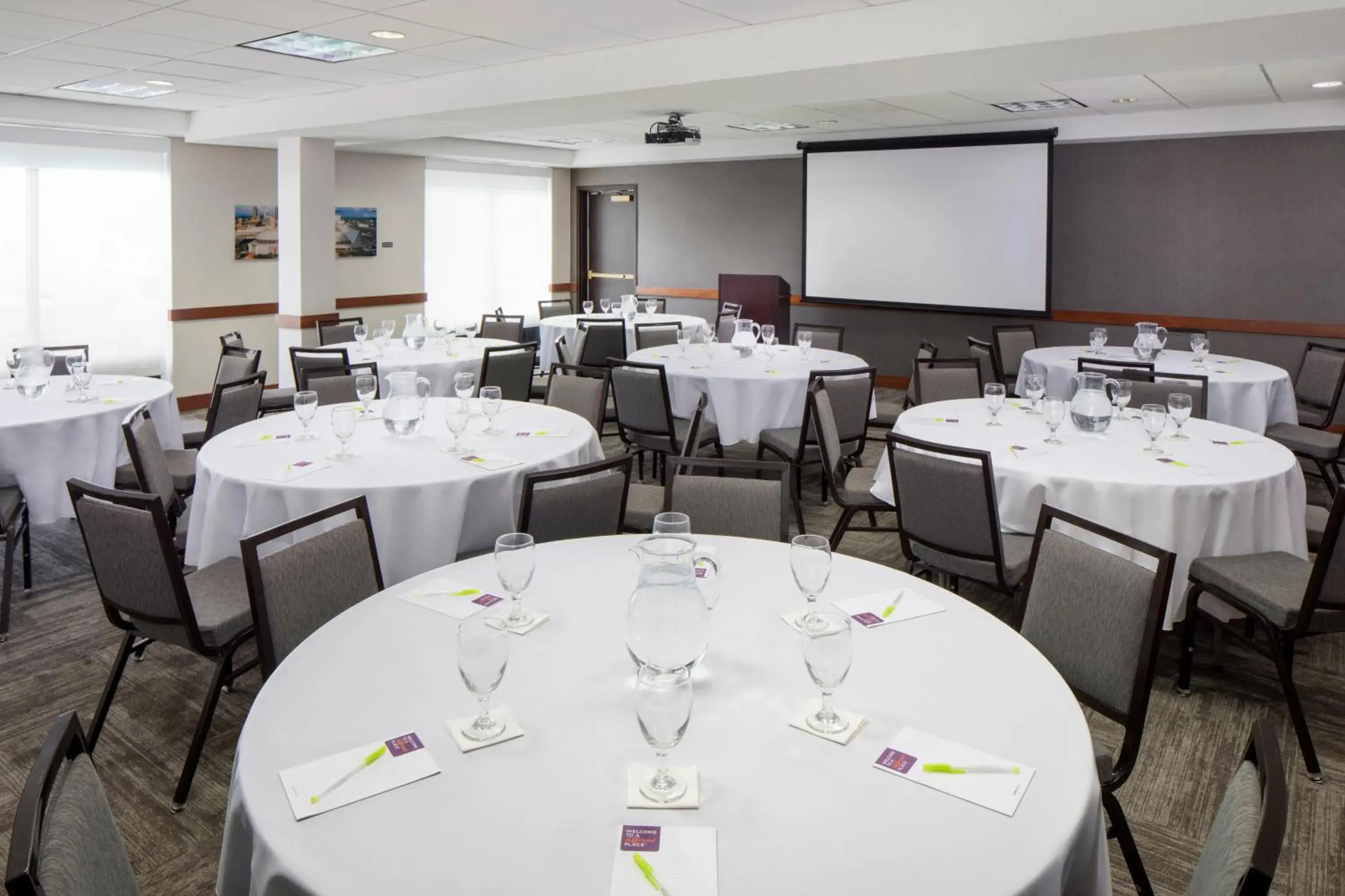 Restaurant/places to eat in Hyatt Place Atlanta Airport North Restaurant/places to eat in Hyatt Place Atlanta Airport North