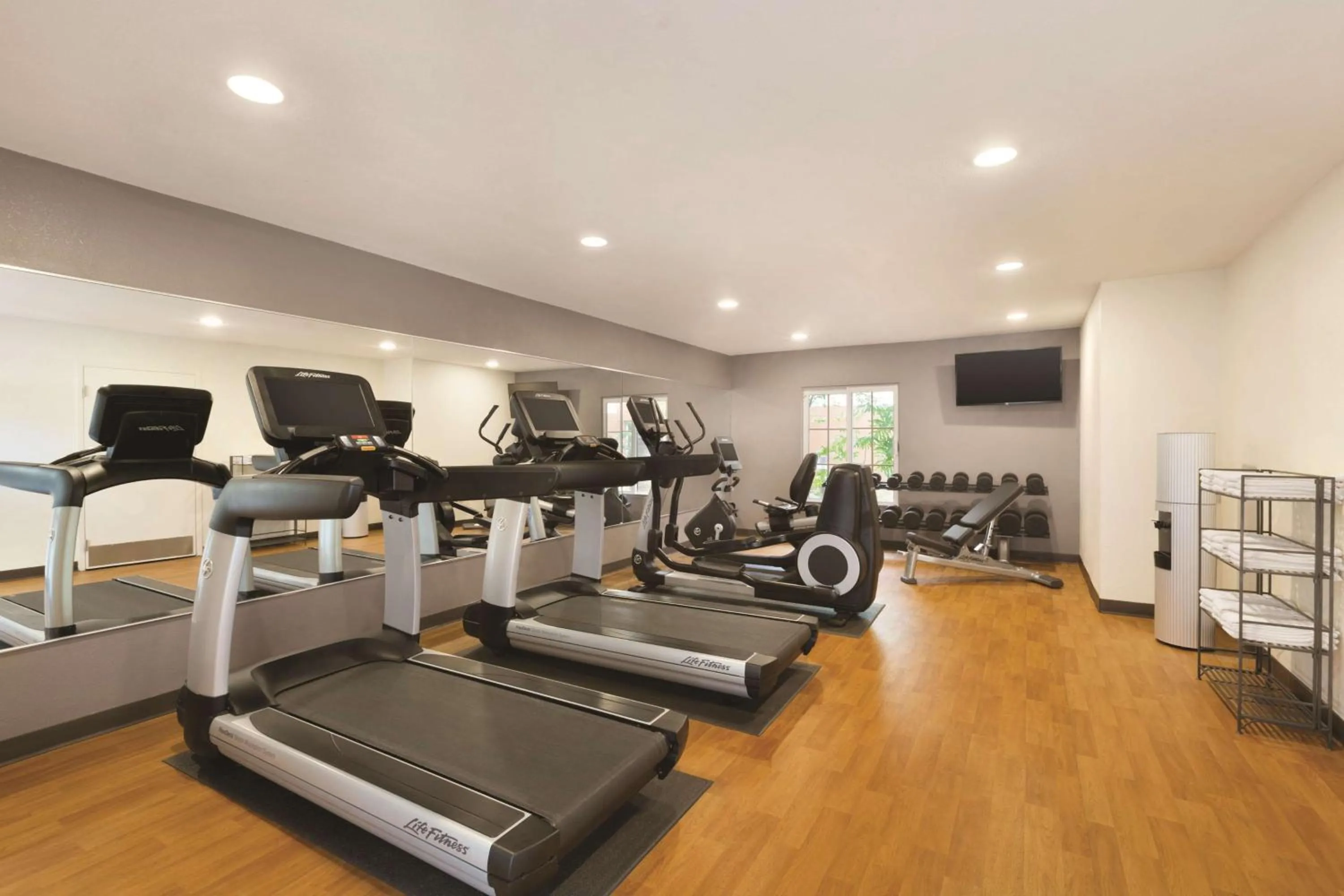 Fitness centre/facilities in Hyatt Place Atlanta Airport North