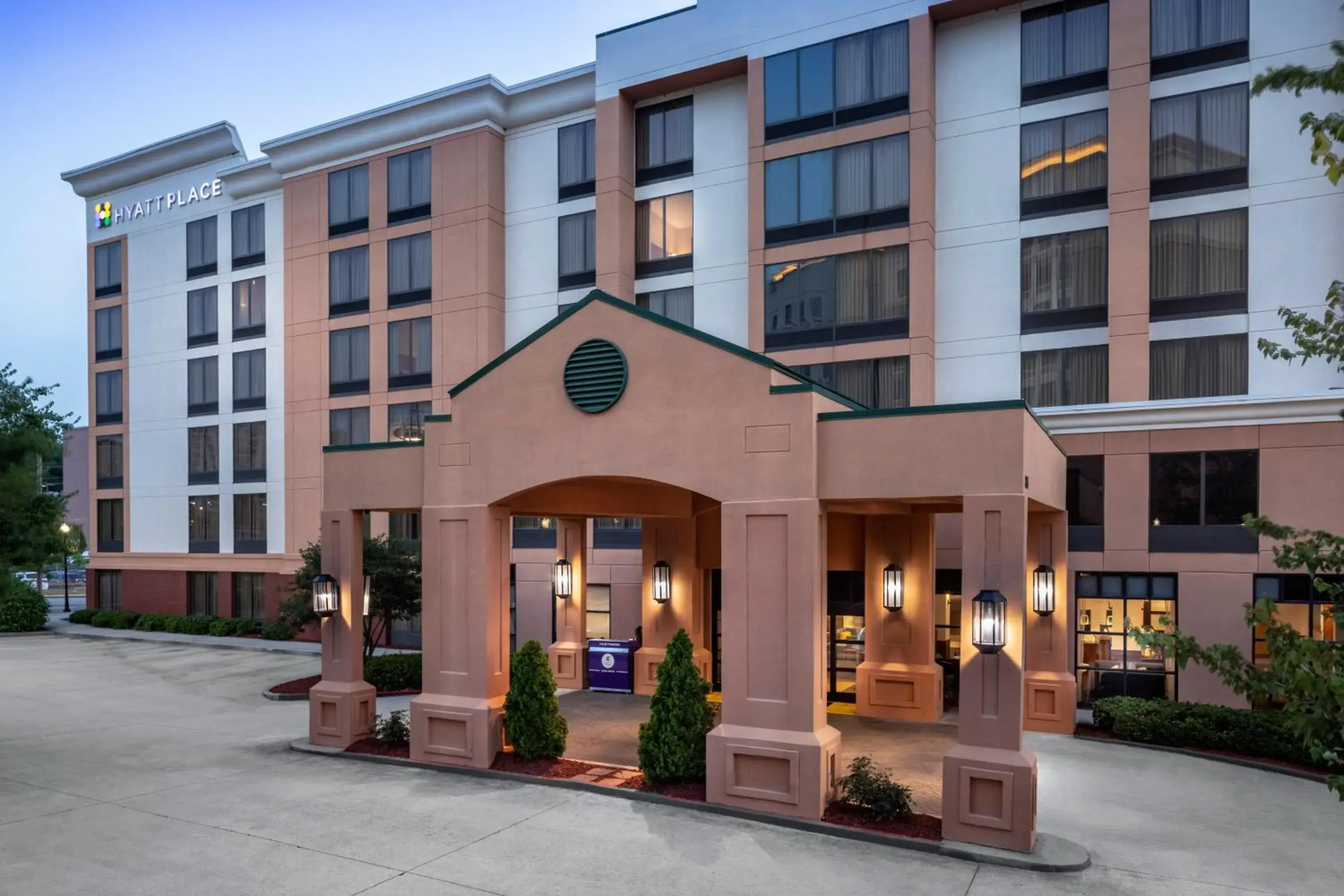 Property building in Hyatt Place Atlanta Airport North Property building in Hyatt Place Atlanta Airport North