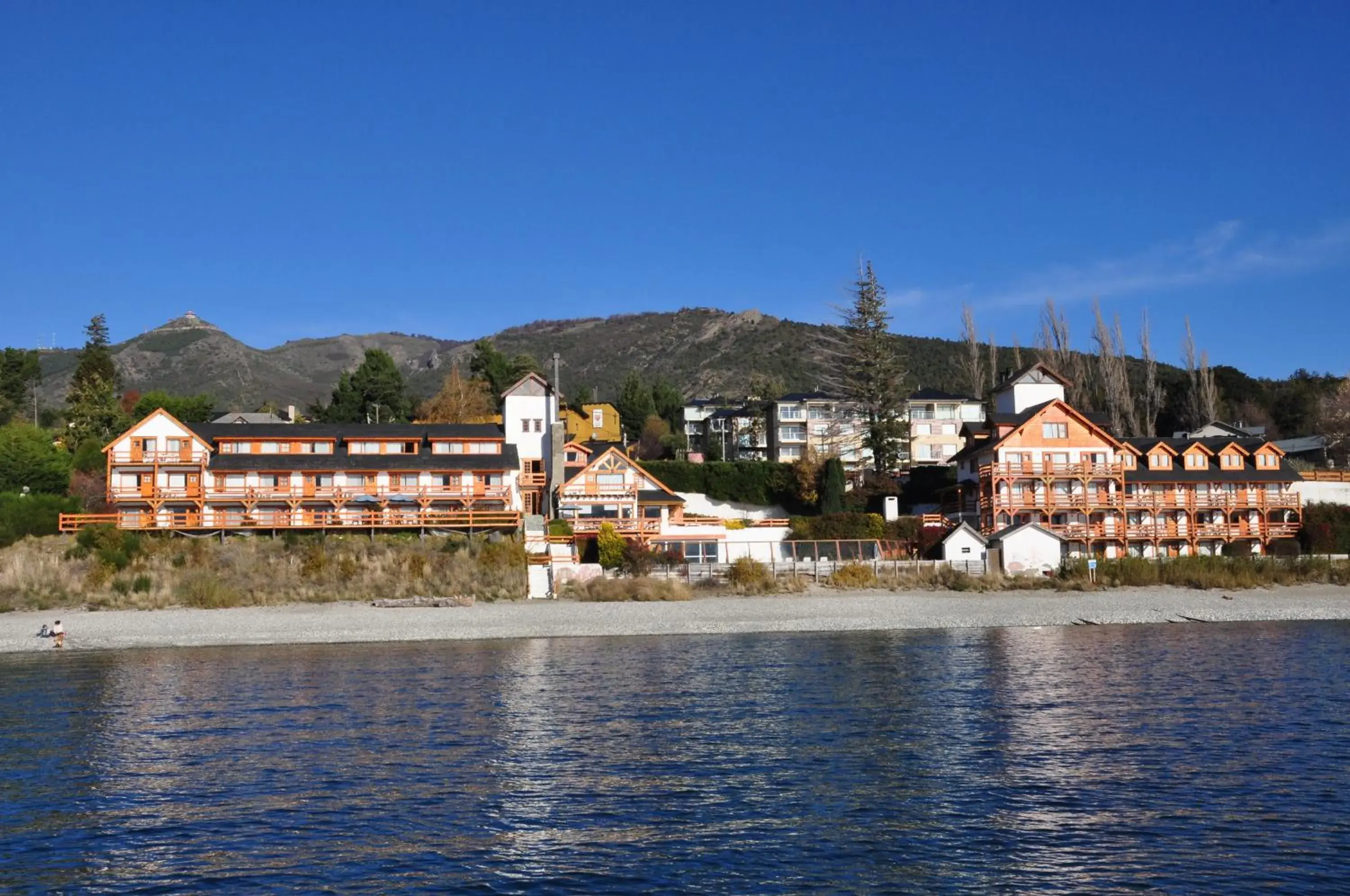 Facade/entrance in Apart Del Lago Facade/entrance in Apart Del Lago