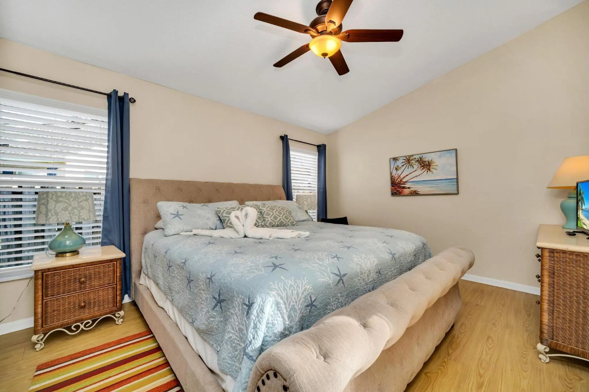 Bed in Indian Creek 3.5 miles from Disney