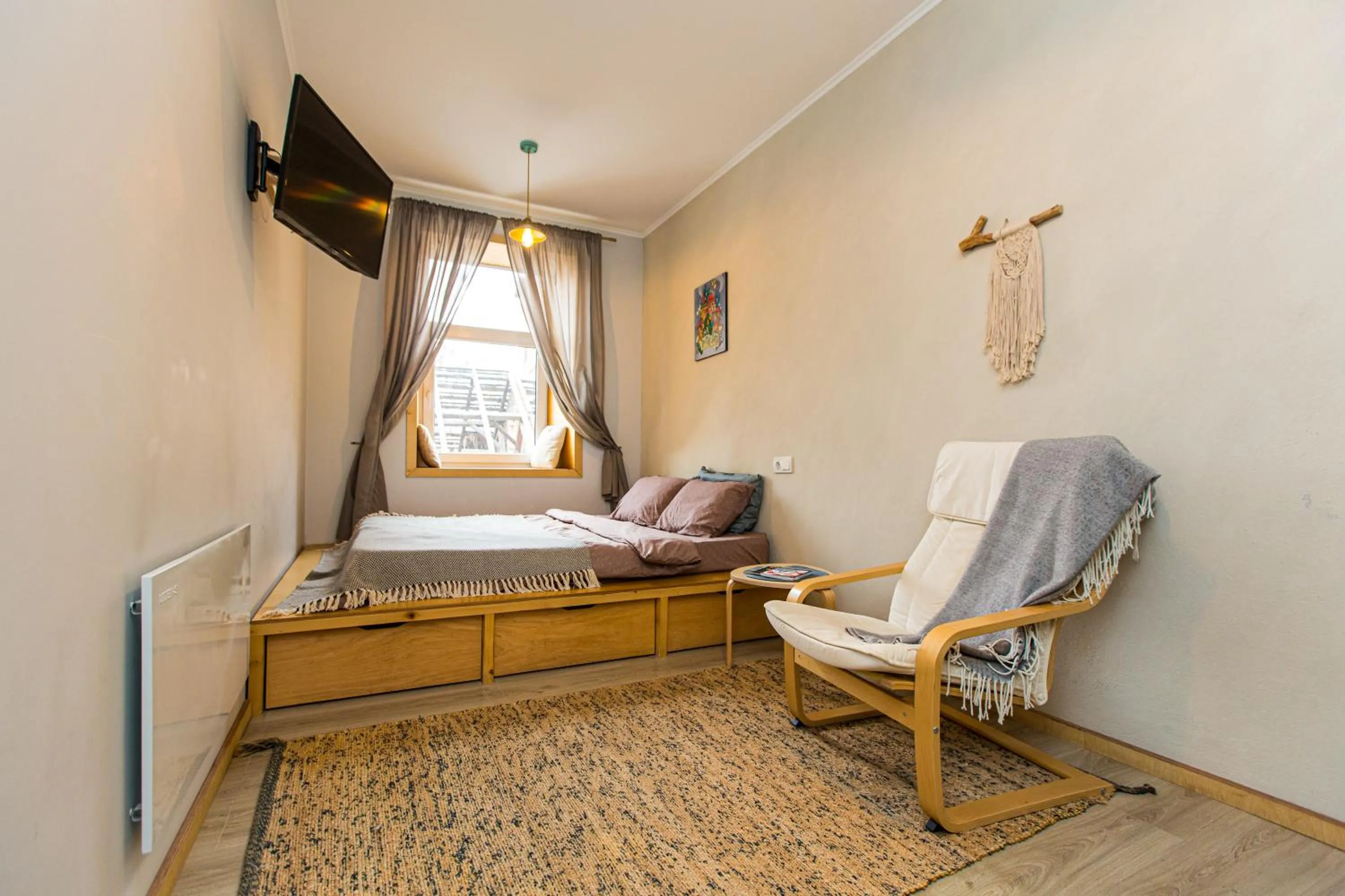 Modern apartment on Lemkivska