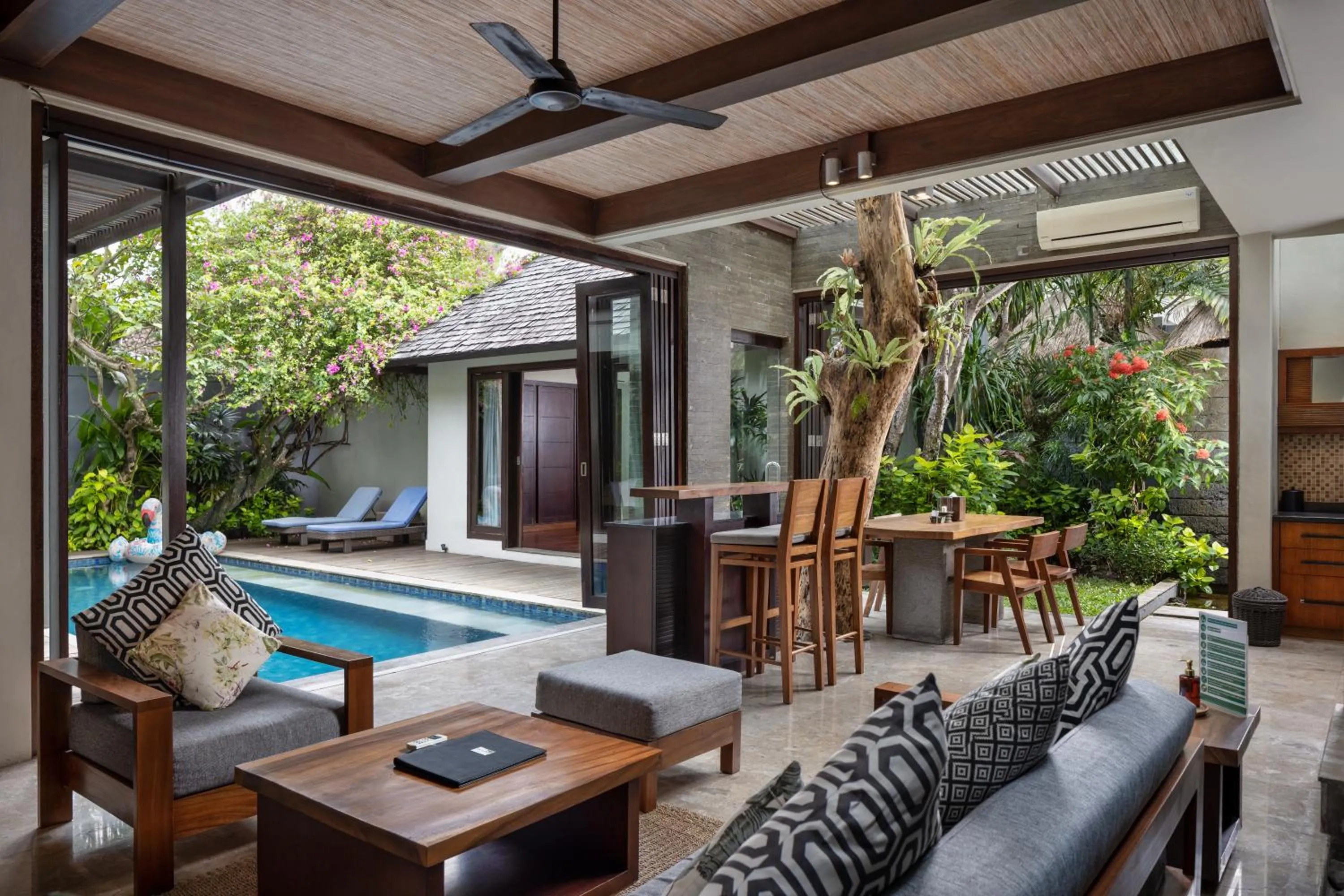 Living room in Le Jardin Villas Seminyak