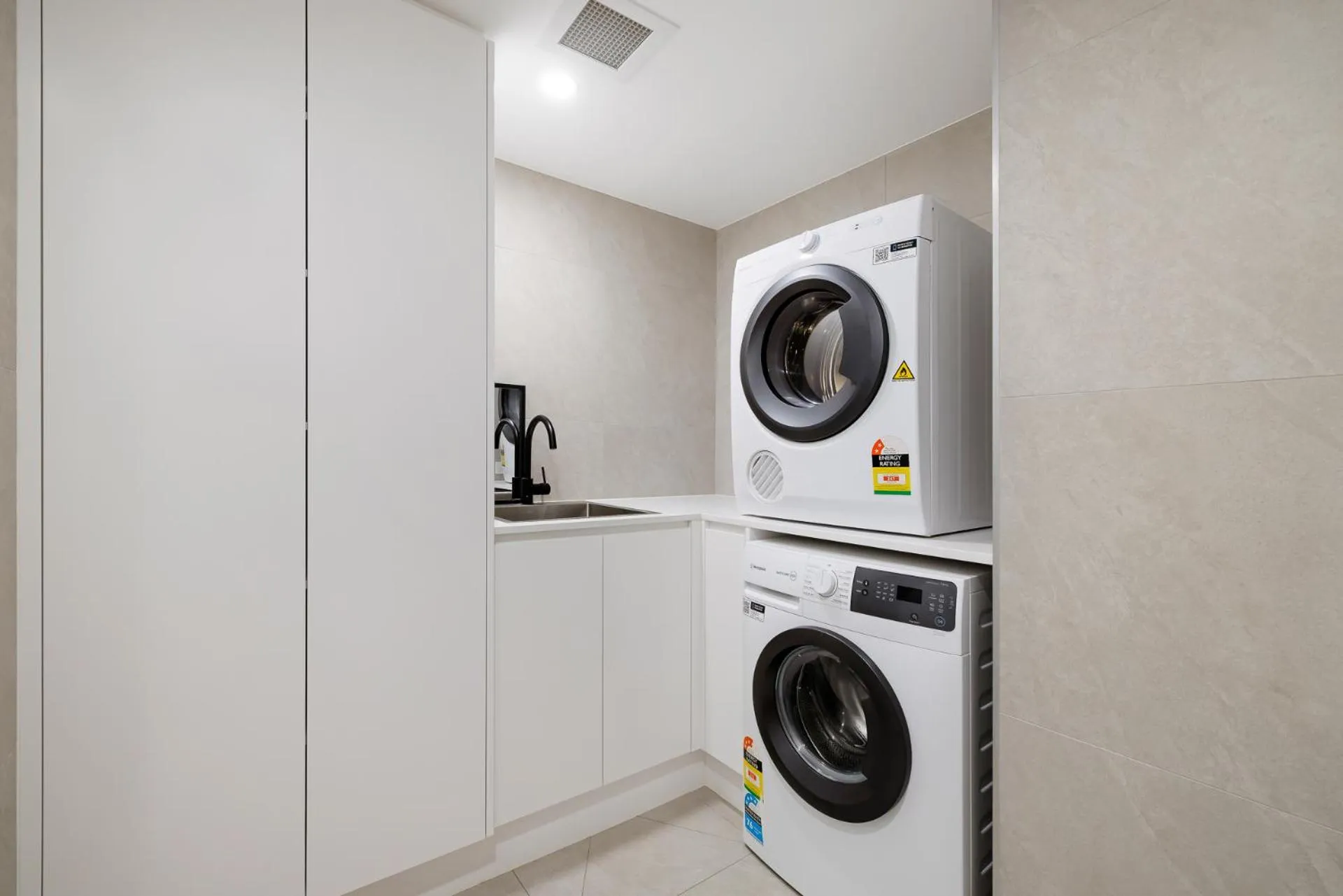 laundry in South Pacific Plaza - Official