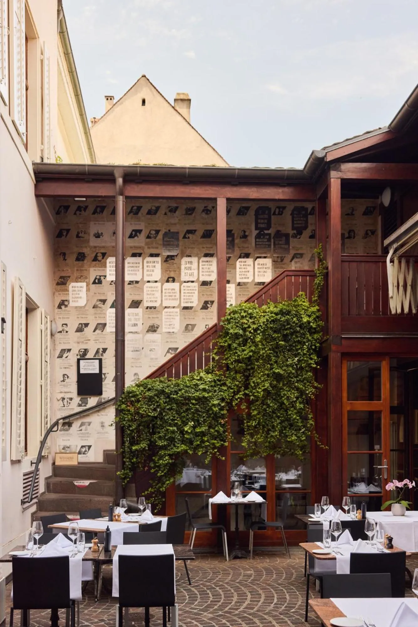 Restaurant/places to eat in Gast - und Kulturhaus Der Teufelhof Basel