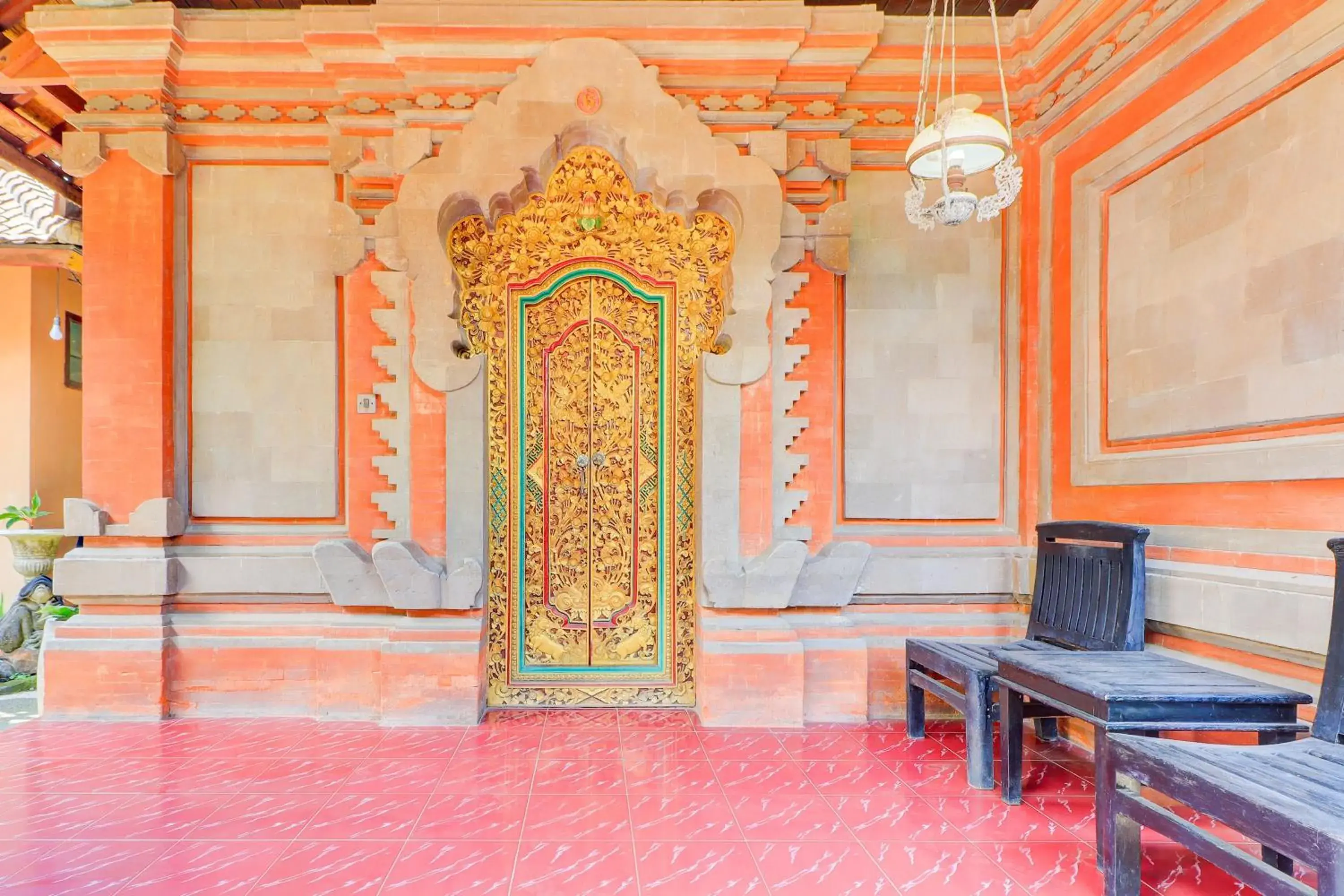 Deluxe Double Room in Hotel O Ubud Asri Homestay Near Monkey Forest Deluxe Double Room in Hotel O Ubud Asri Homestay Near Monkey Forest