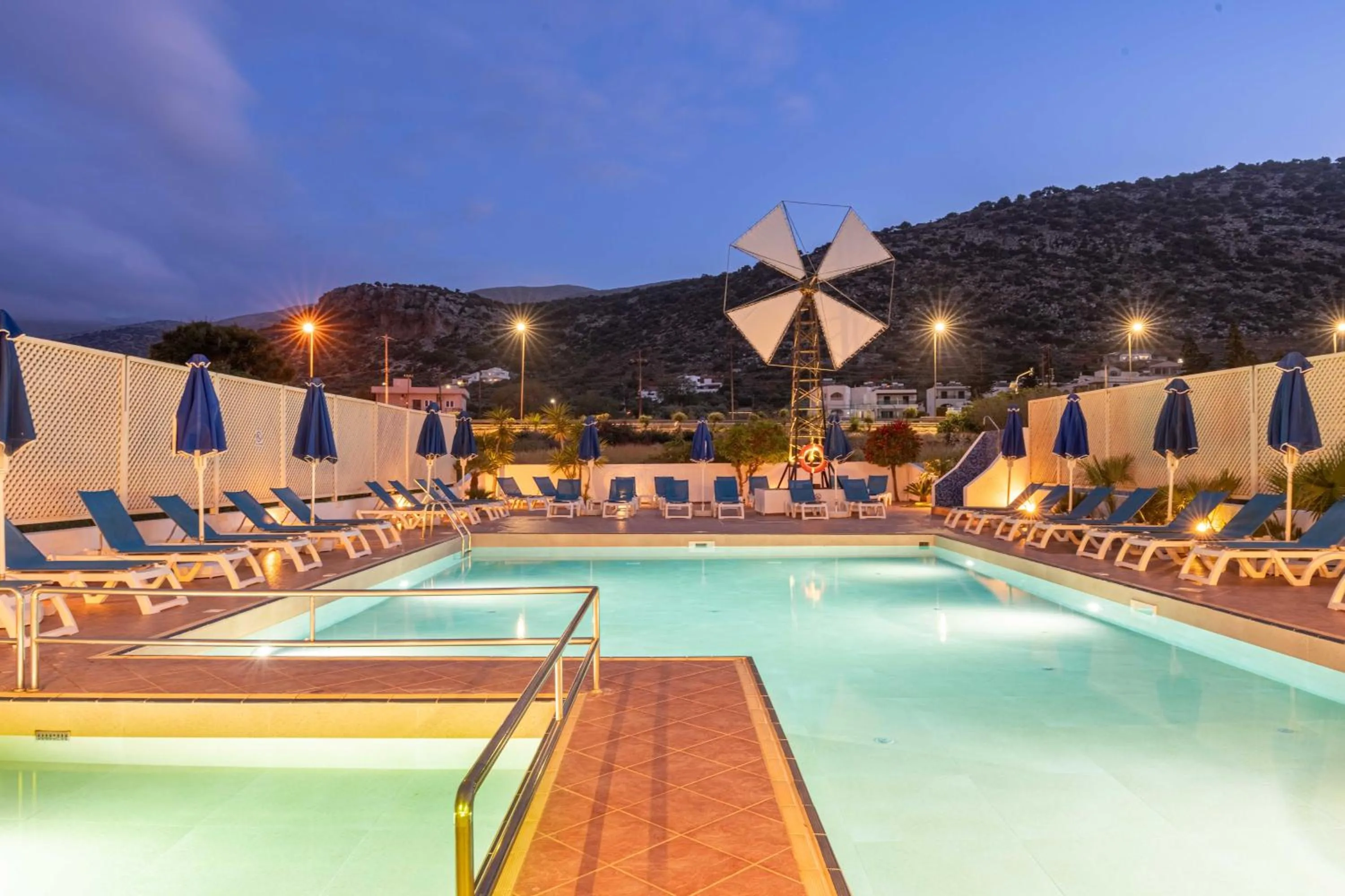 Paradise Hotel-Apartments