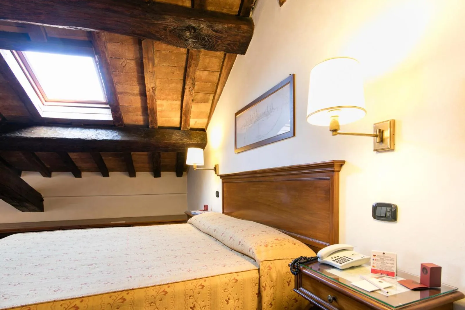 Bed in Albergo Delle Notarie