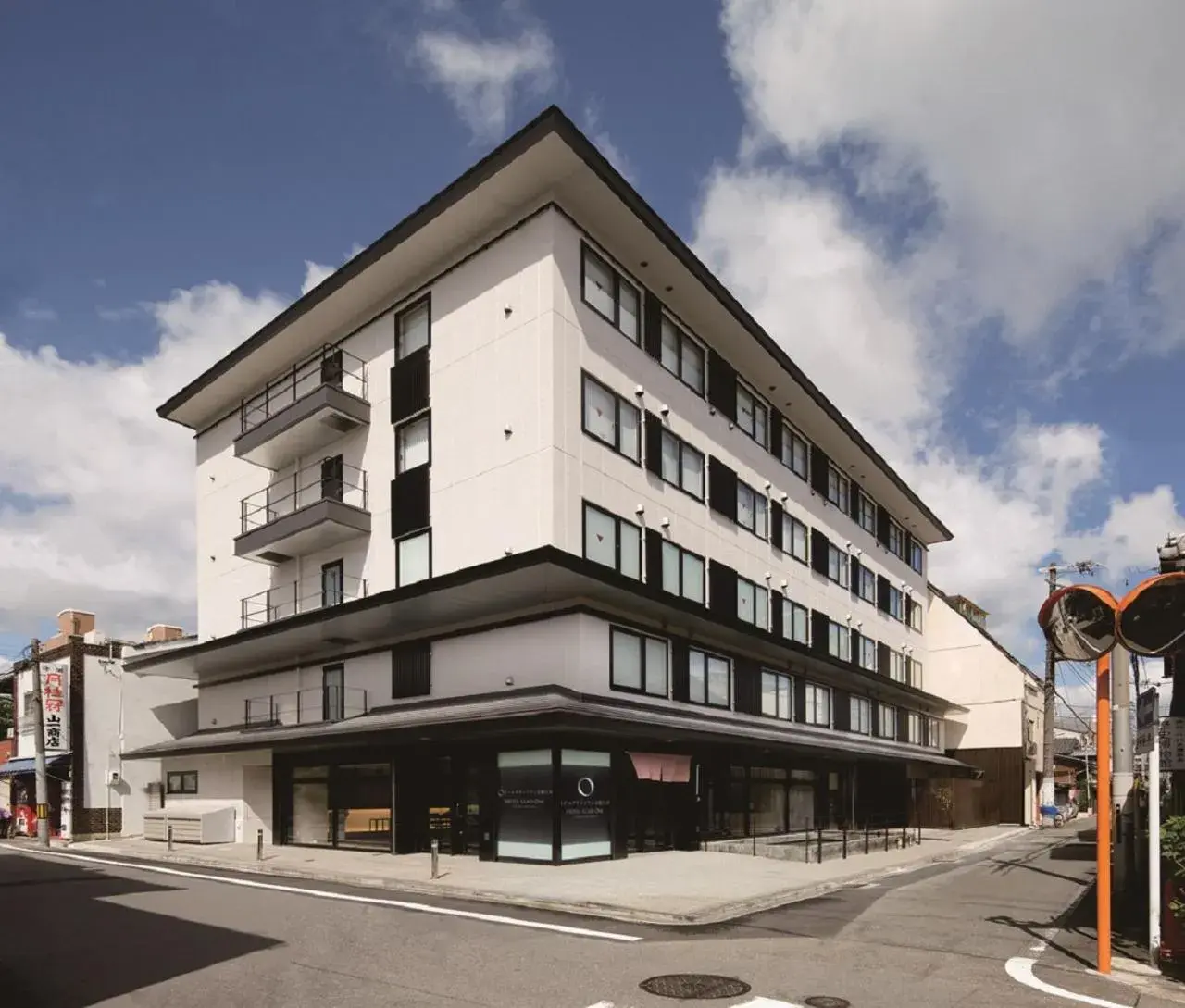 Facade/entrance in Hotel Glad One Kyoto Shichijo by M's Facade/entrance in Hotel Glad One Kyoto Shichijo by M's