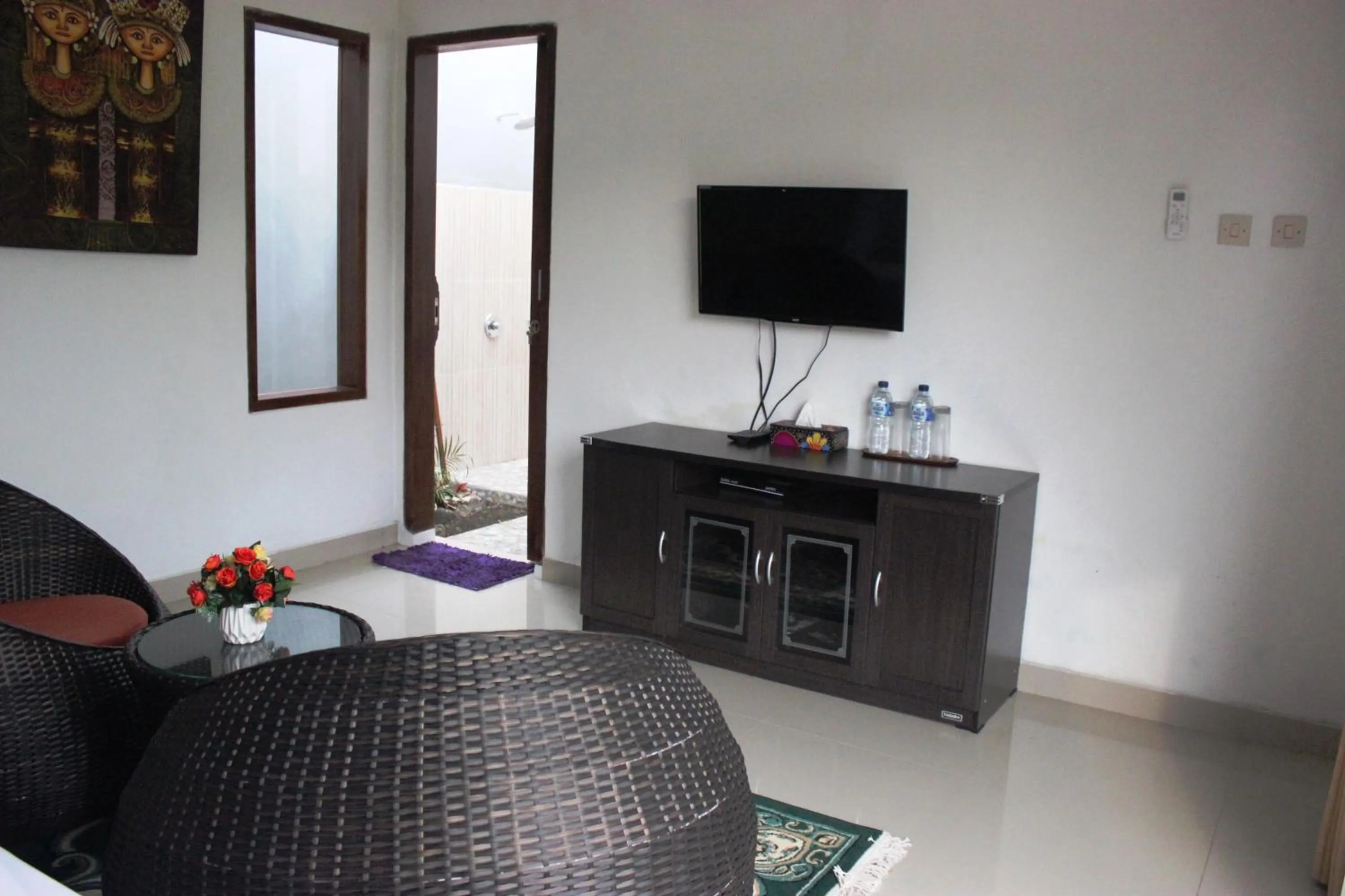 TV and multimedia in The Barari Villas