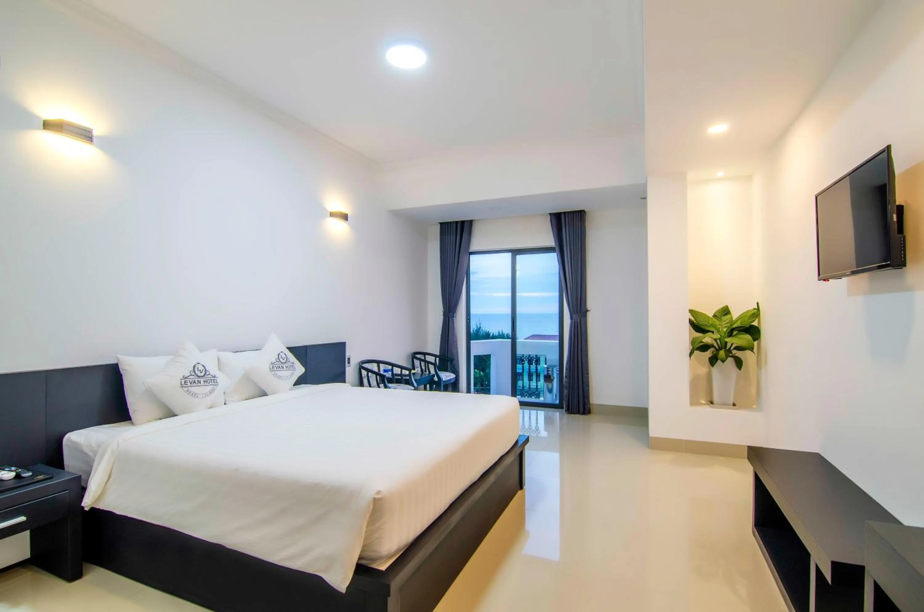 Sea view, Bed in Levan Hotel