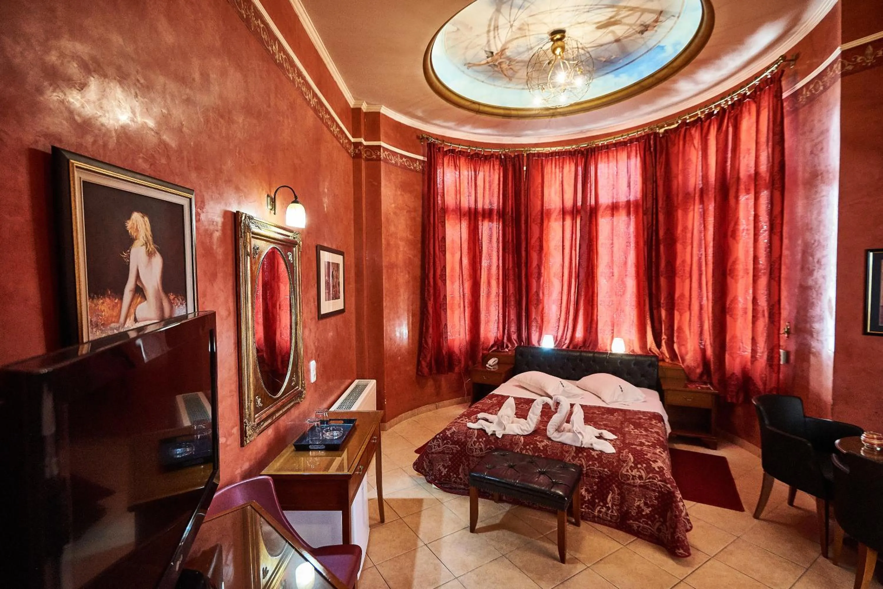 Photo of the whole room, Bed in Exis Hotel