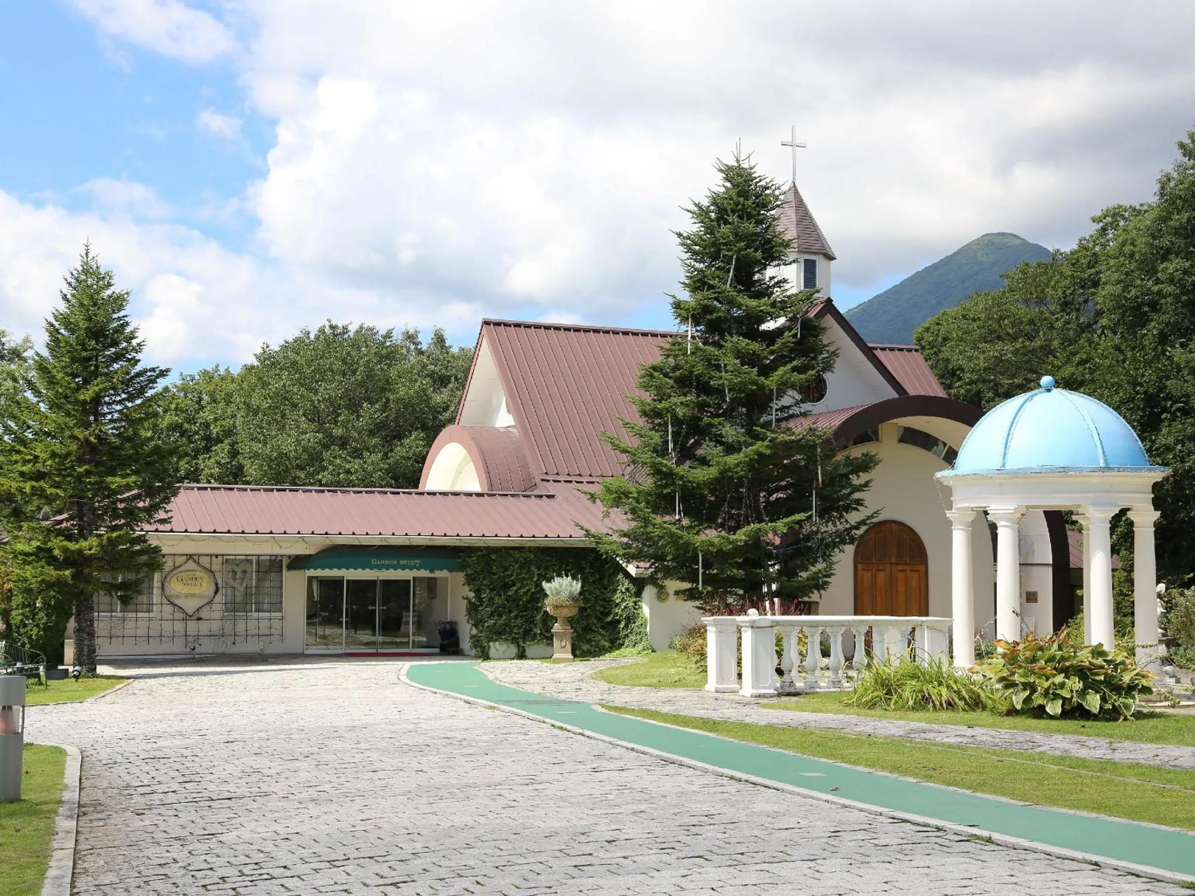 Facade/entrance in Hotel Sunvalley Nasu