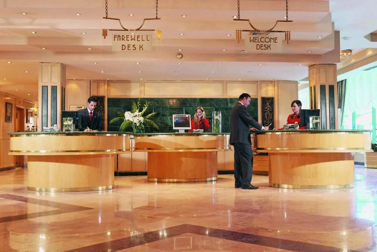 Property building in Cairo Pyramids Hotel