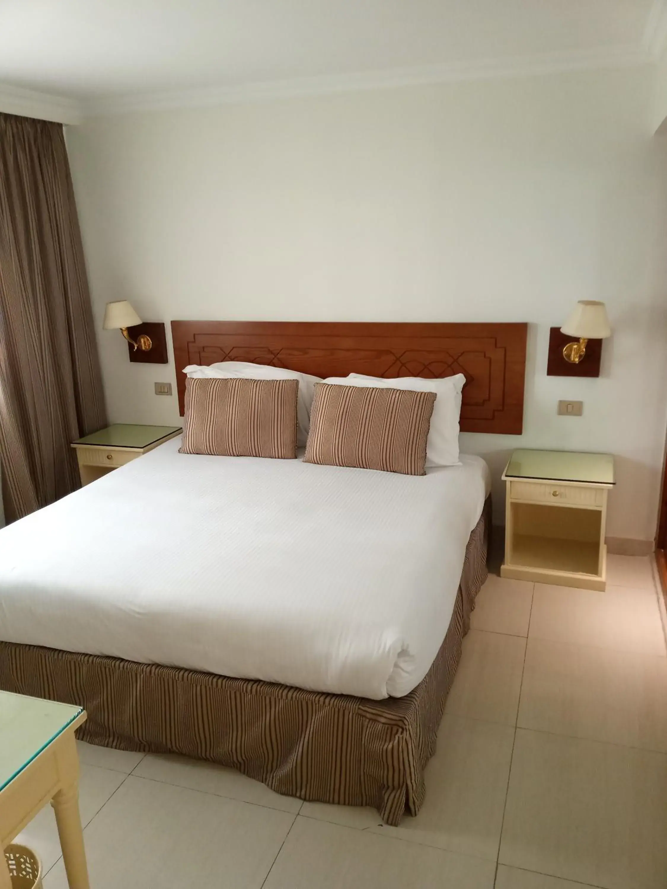 Bed in Cairo Pyramids Hotel Bed in Cairo Pyramids Hotel