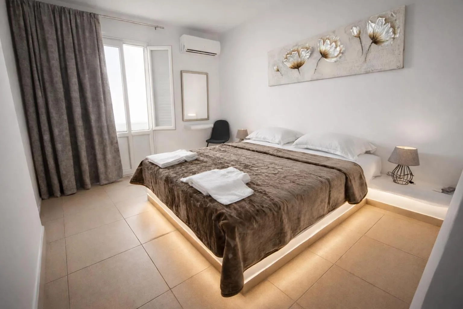 Bed in Babis Hotel