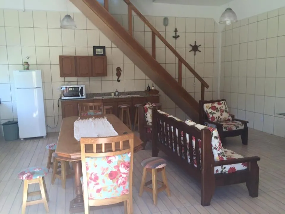 Communal lounge/ TV room in Sobrado Itapoá