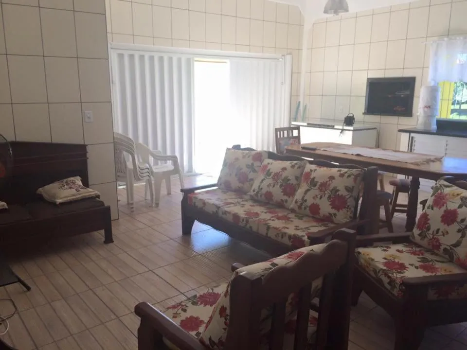 Communal kitchen in Sobrado Itapoá