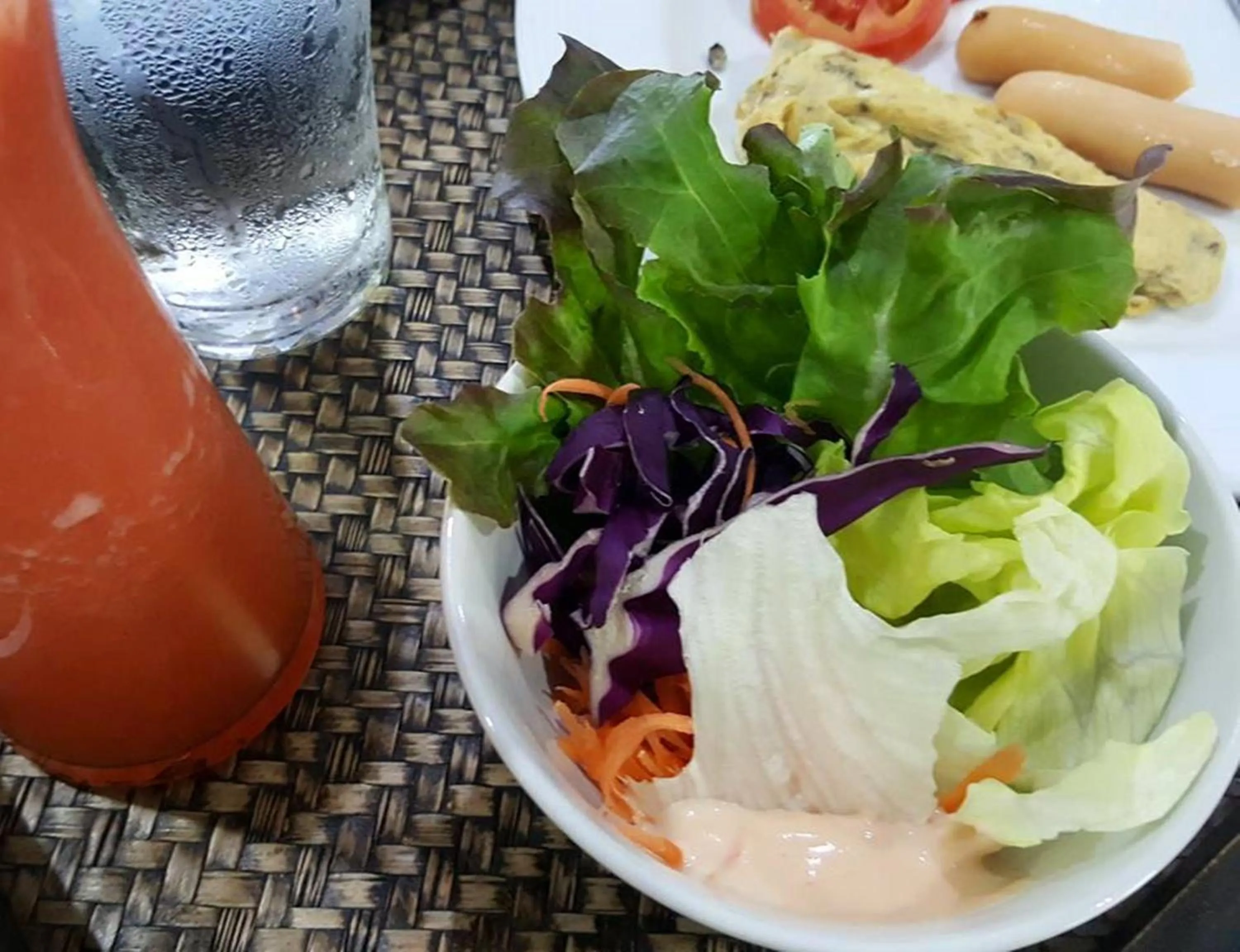 Food and drinks in Tropicana Lanta Resort