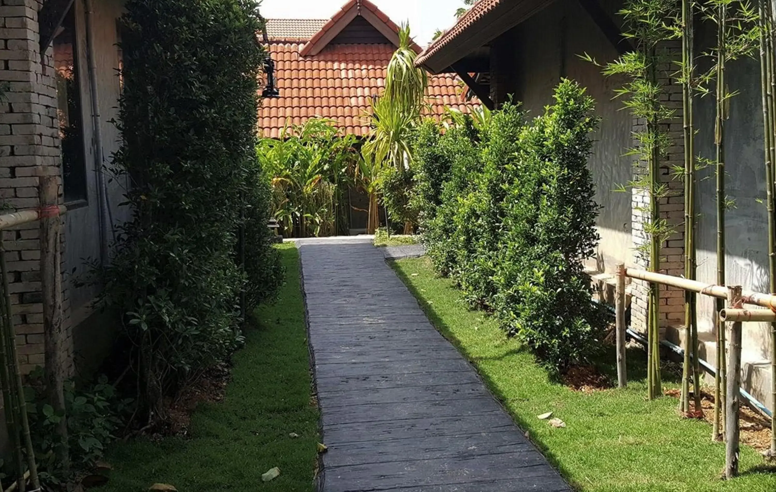 Facade/entrance in Tropicana Lanta Resort Facade/entrance in Tropicana Lanta Resort