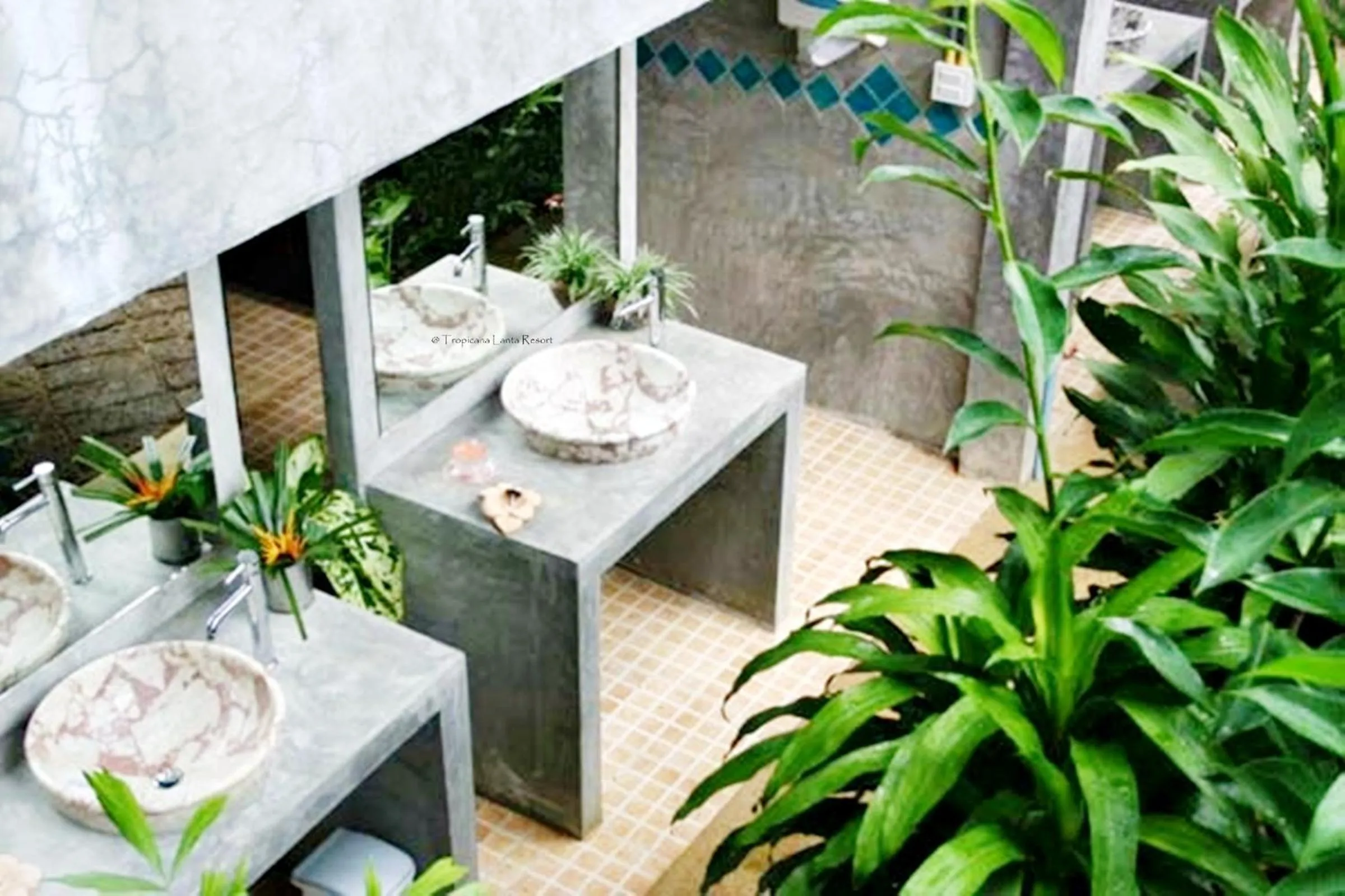 Bathroom in Tropicana Lanta Resort