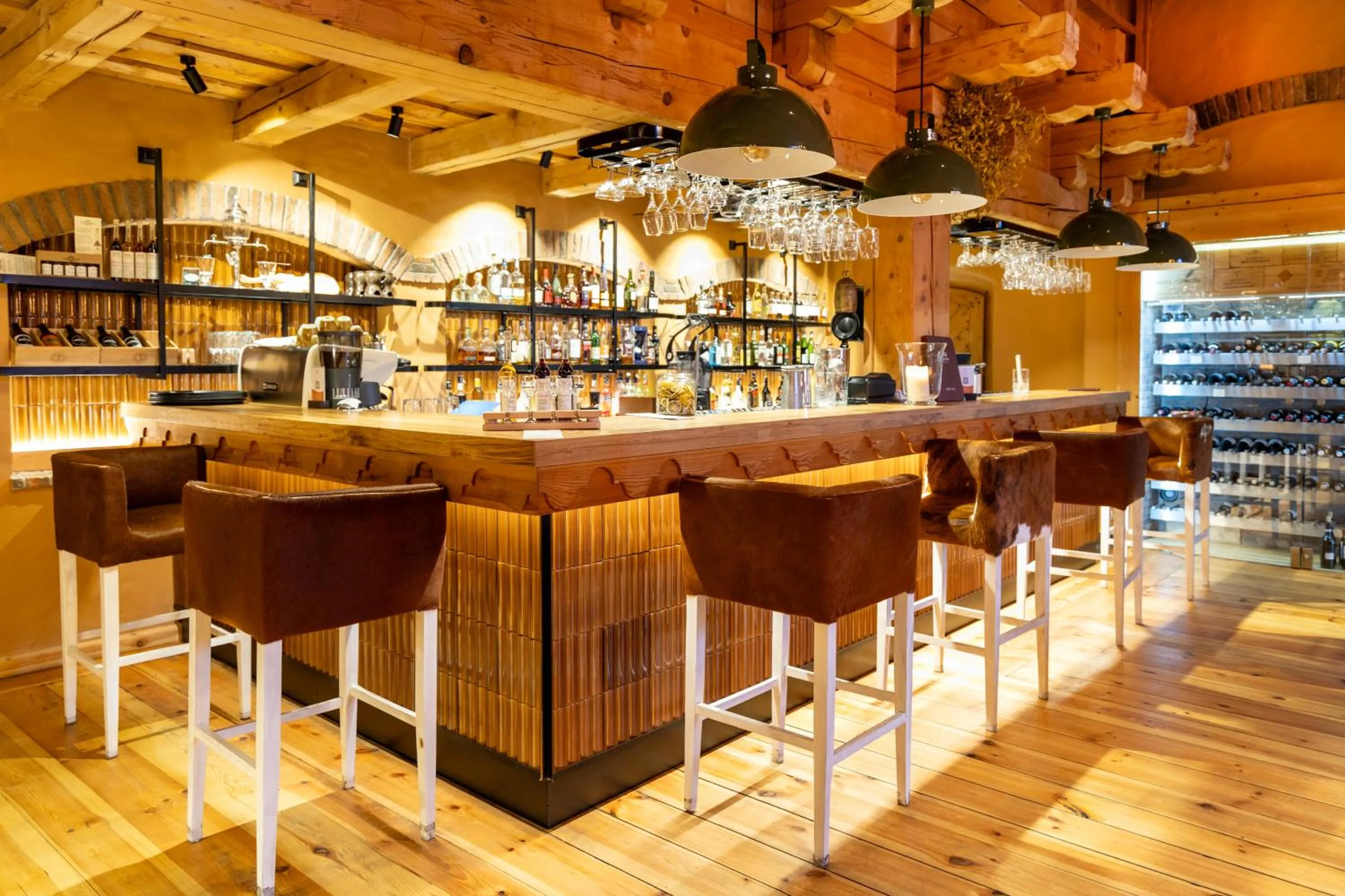 Restaurant/places to eat in Hotel Głęboczek Vine Resort& Spa