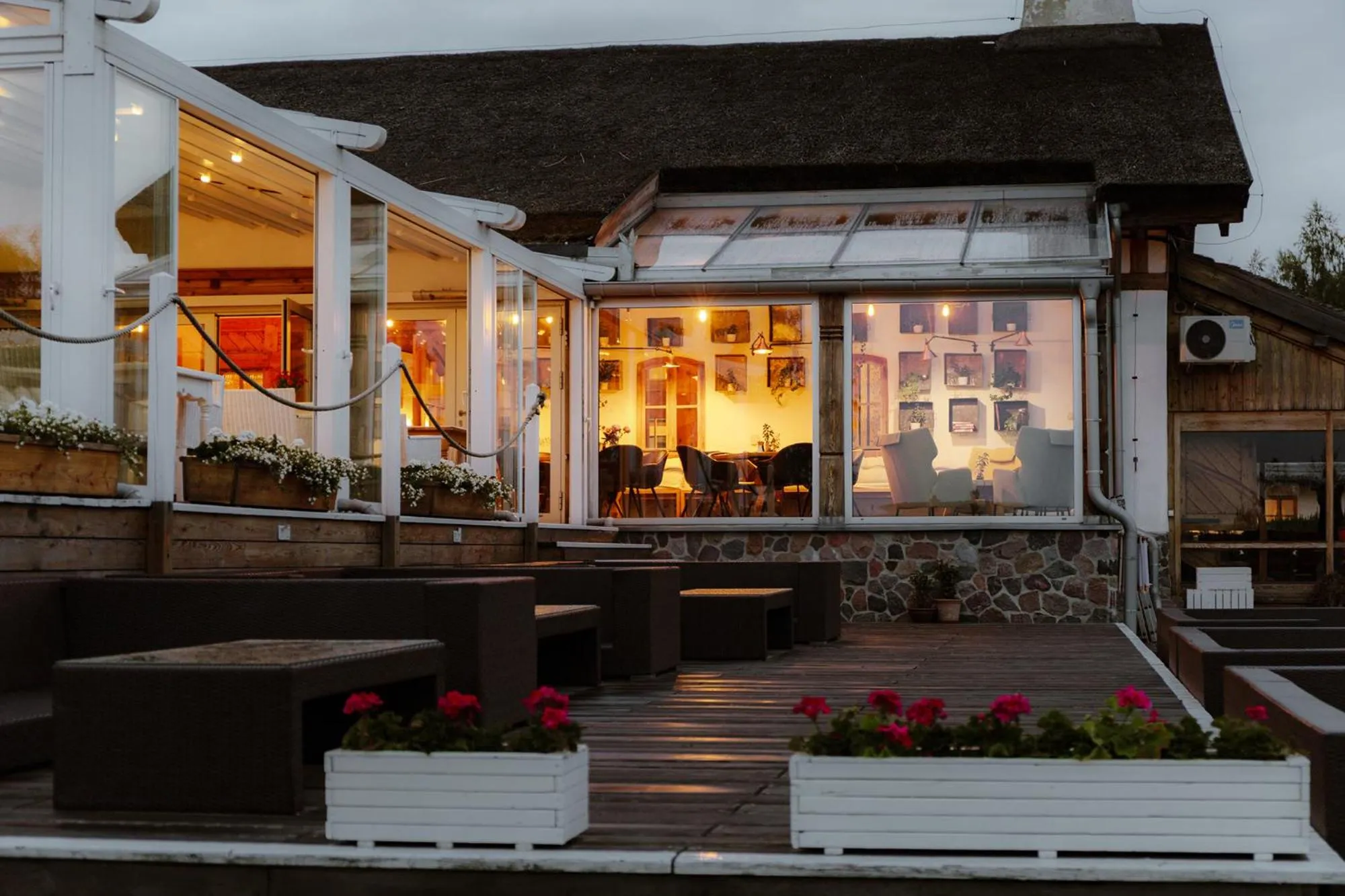 Patio in Hotel Głęboczek Vine Resort& Spa