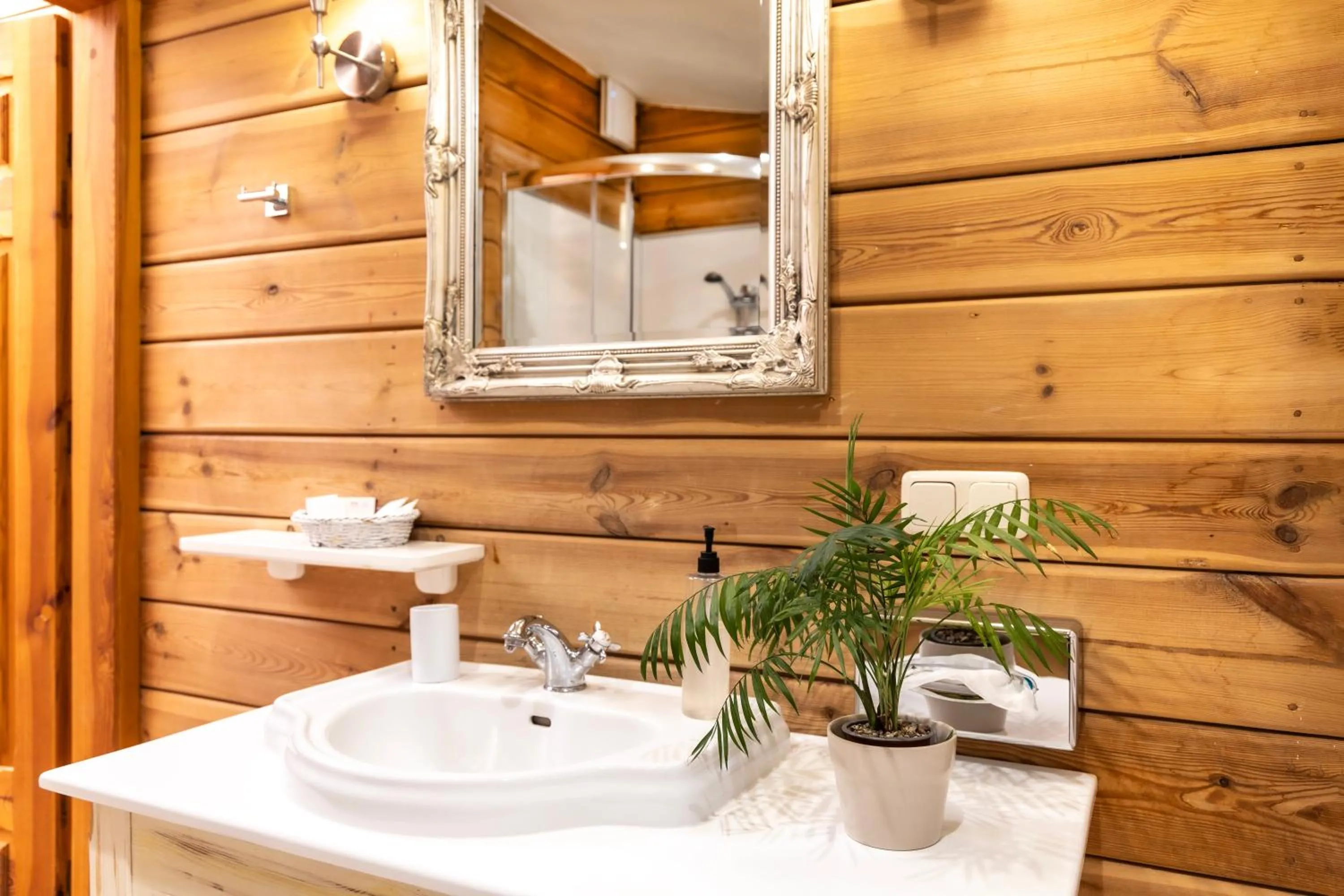 Bathroom in Hotel Głęboczek Vine Resort& Spa
